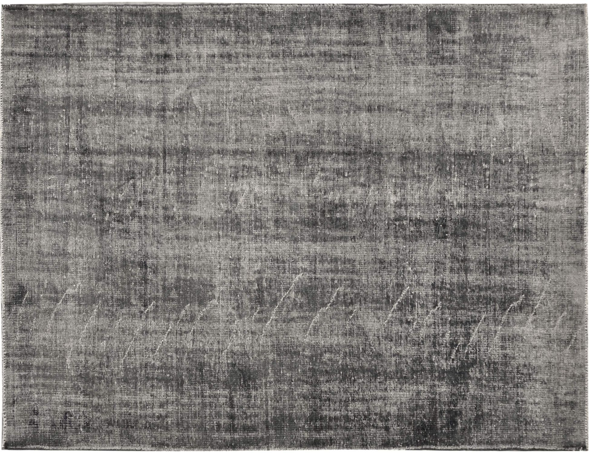 Vintage    <br/>305 x 179 cm