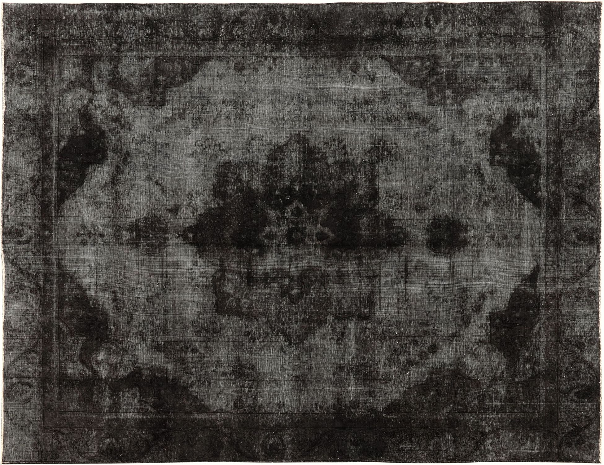 Vintage    <br/>367 x 263 cm