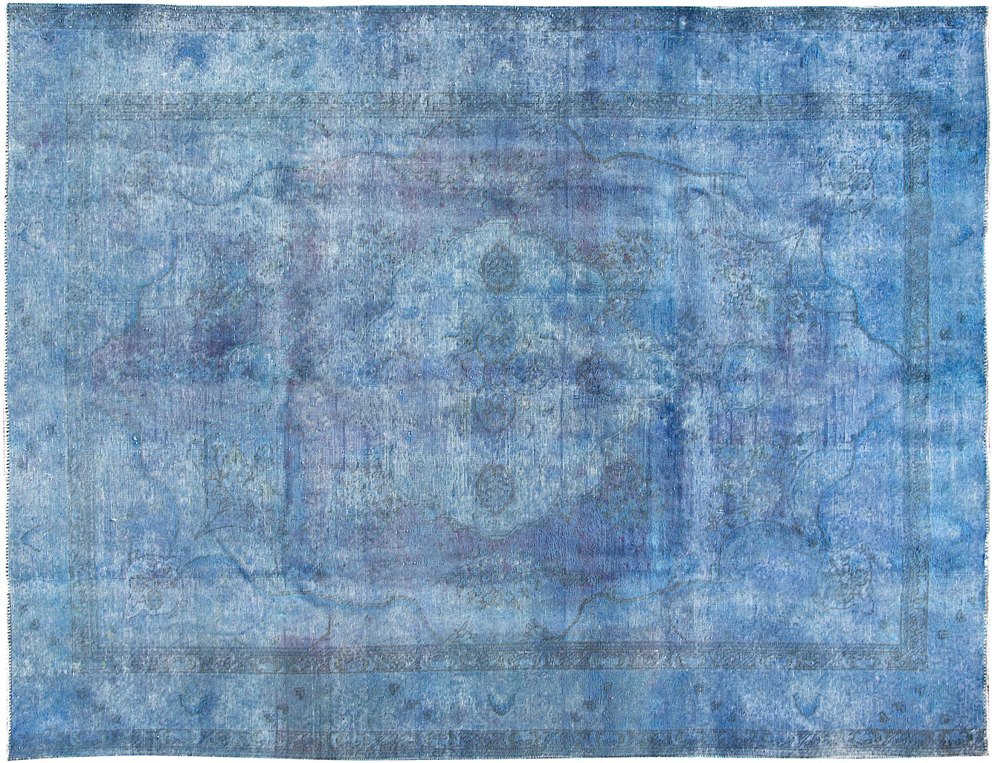 Persian vintage carpet  <br/>323 x 235 cm