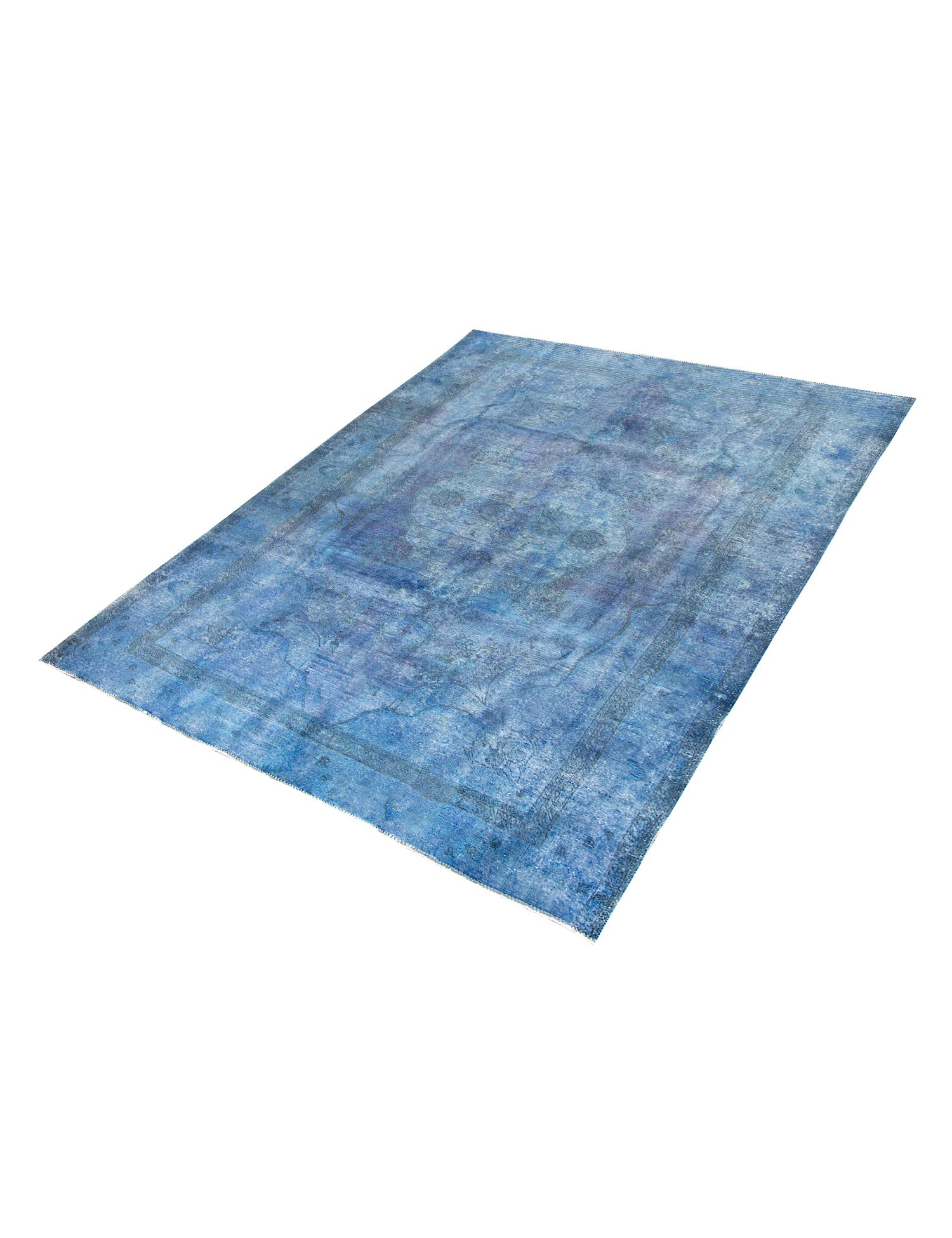 Persian vintage carpet  <br/>323 x 235 cm