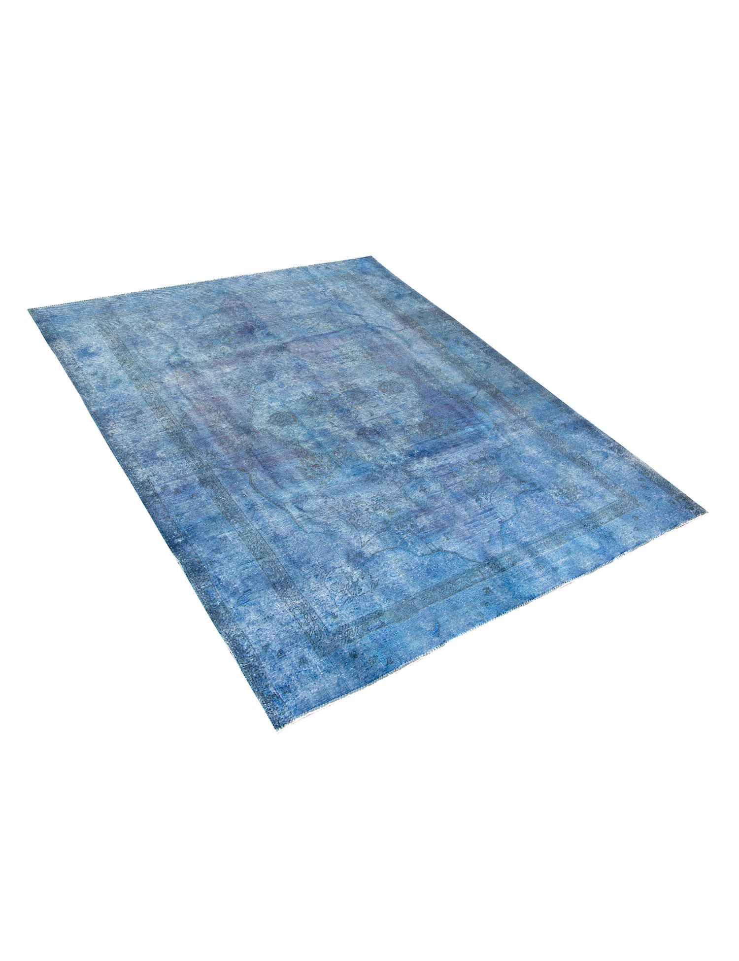 Persian vintage carpet  <br/>323 x 235 cm