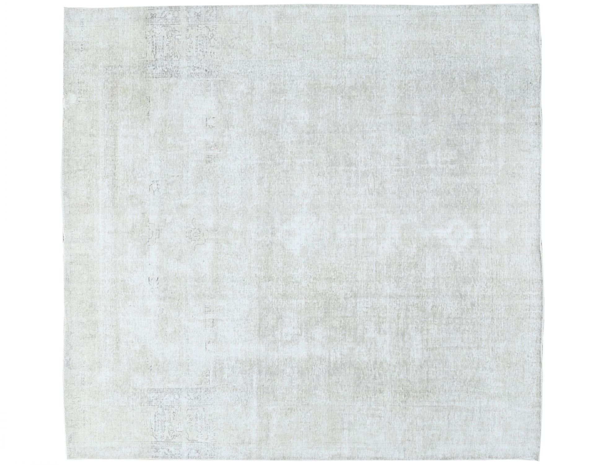 Retro Rug  <br/>364 x 303 cm