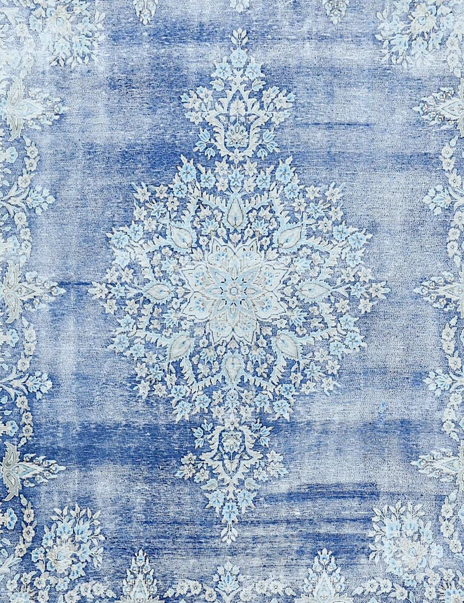 Retro Rug  <br/>387 x 291 cm