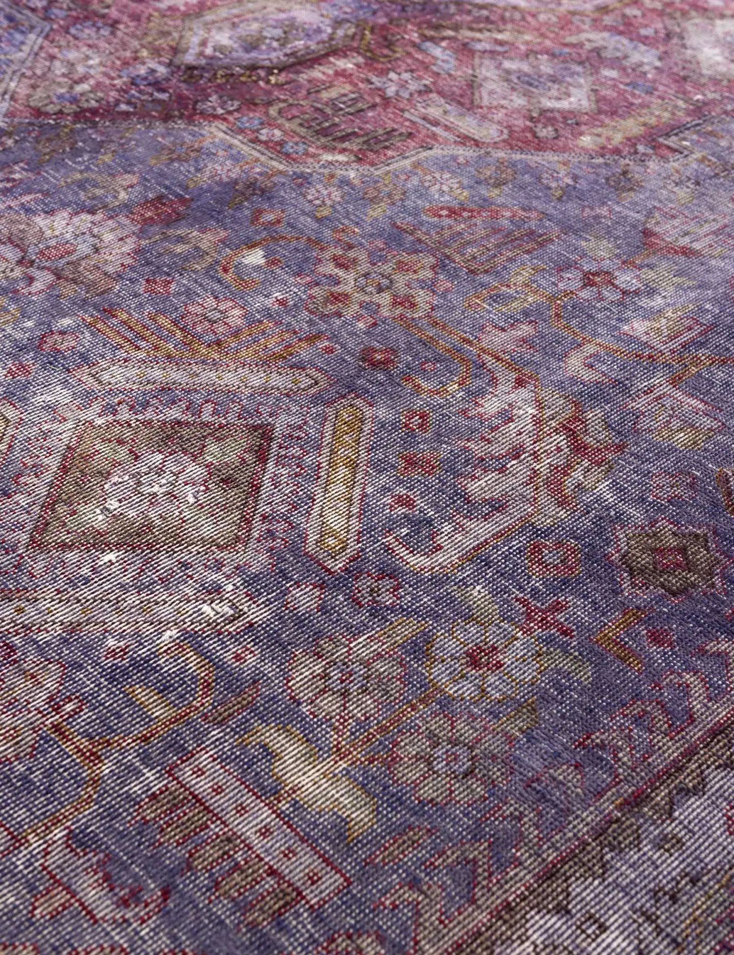 Persian Vintage    <br/>233 x 210 cm