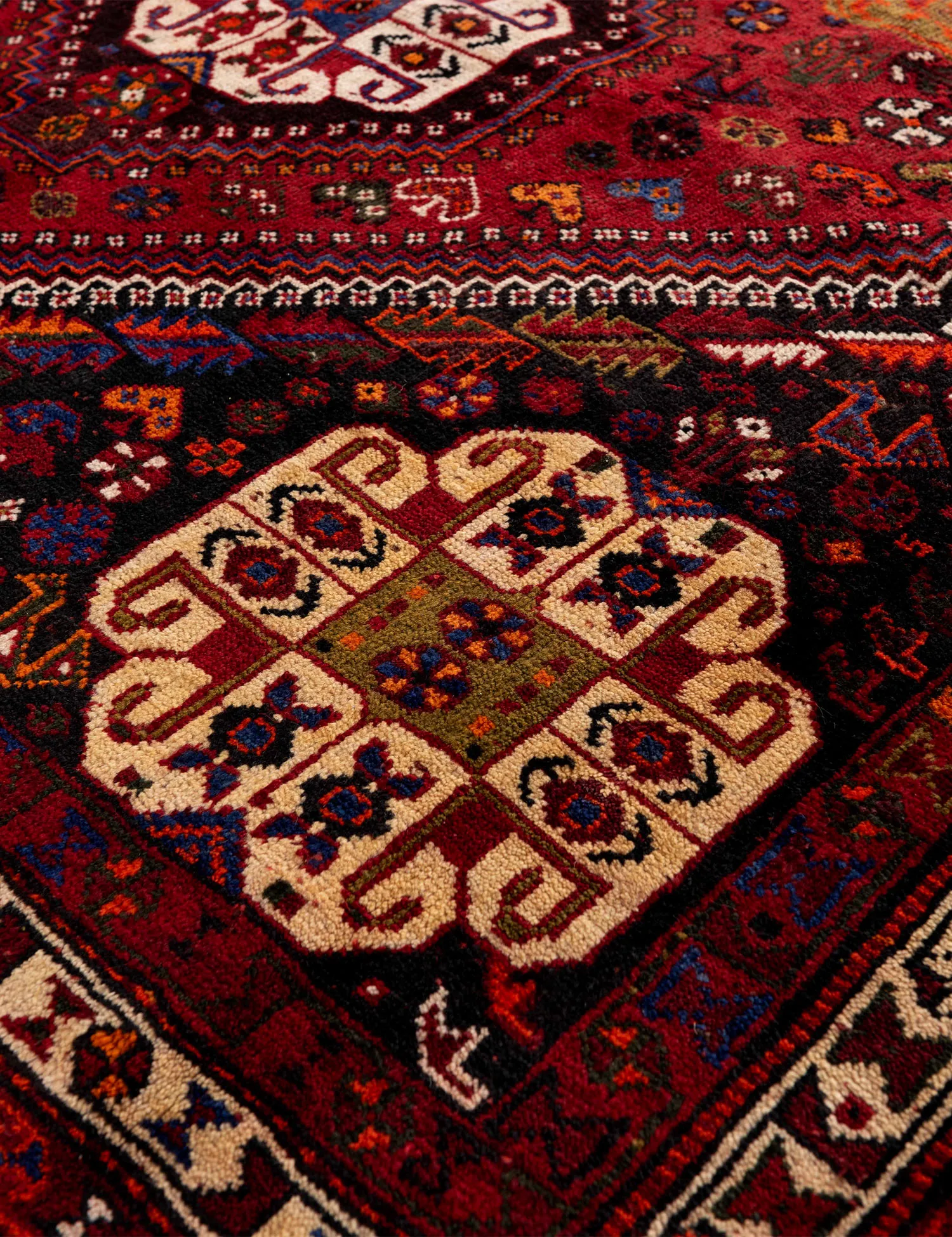 Tabriz  <br/>260 x 173 cm