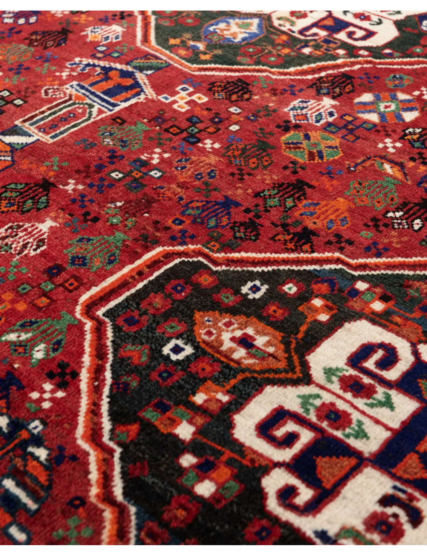 Shiraz  <br/>194 x 140 cm