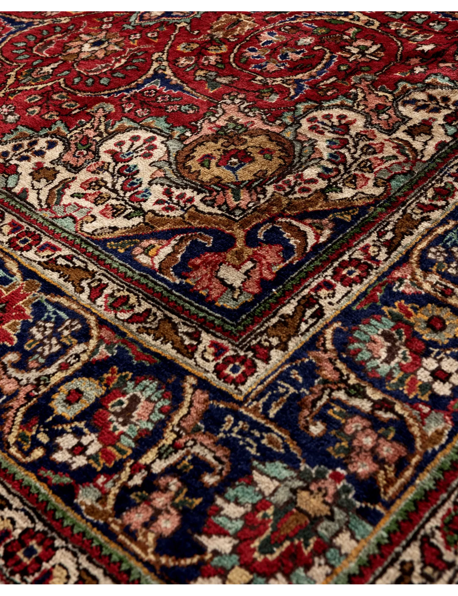 Tabriz  <br/>296 x 196 cm