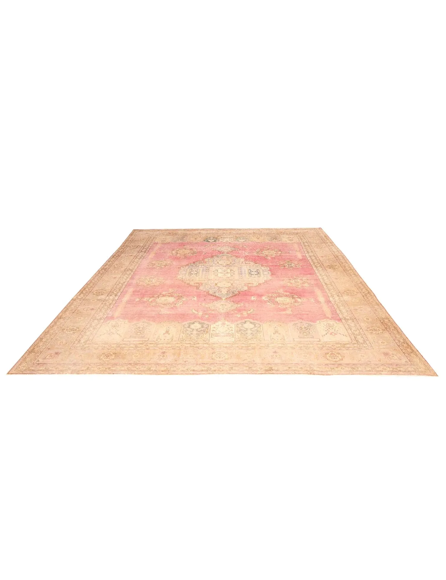 Persian Vintage    <br/>334 x 240 cm