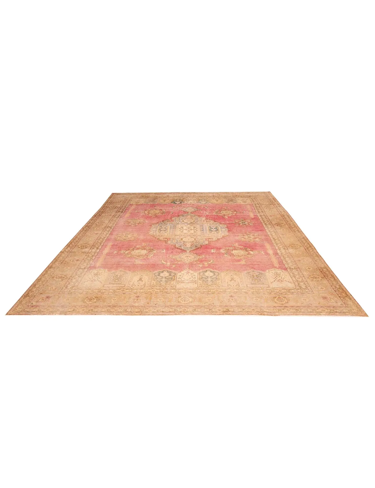Persian Vintage    <br/>334 x 240 cm