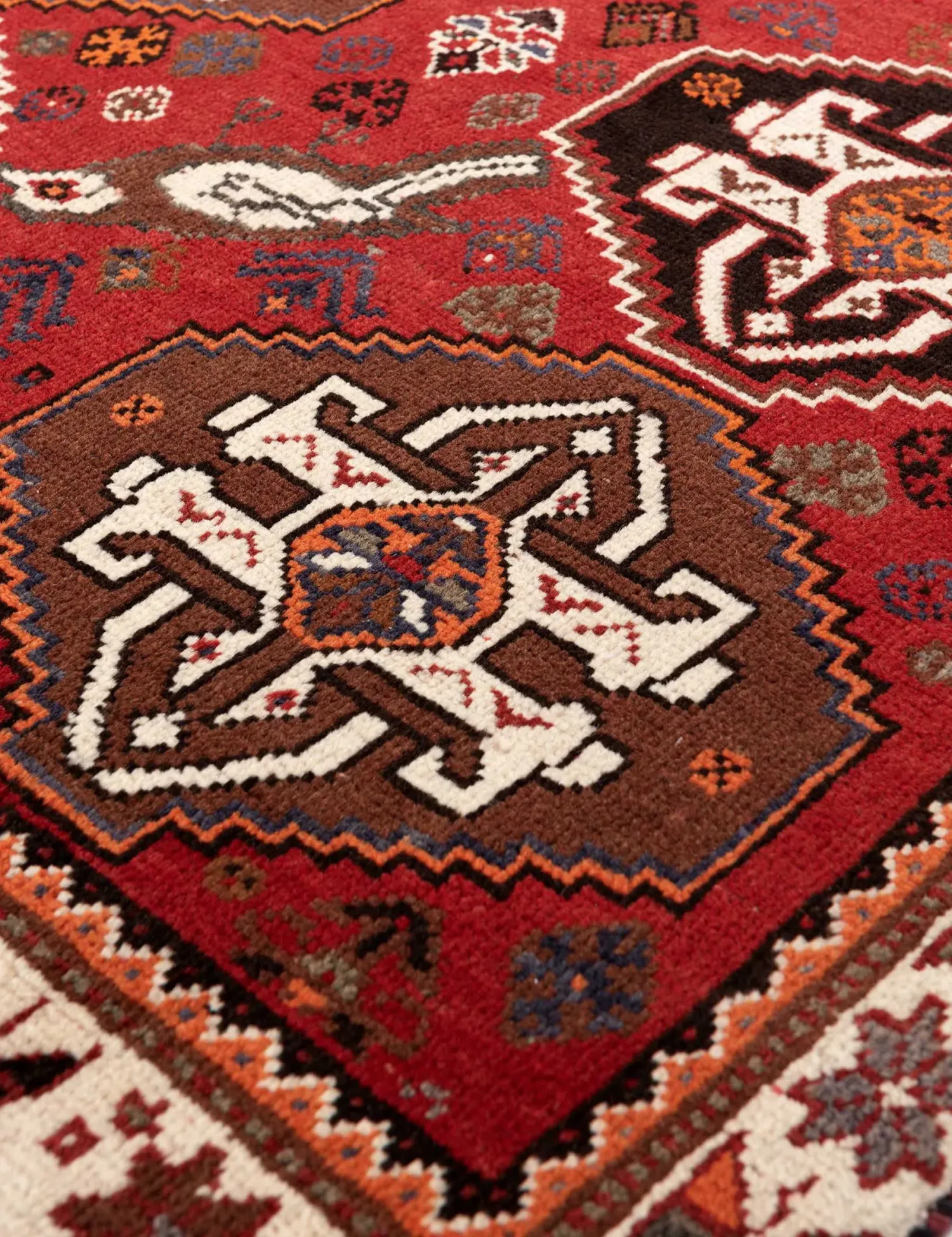 Shiraz  <br/>254 x 163 cm