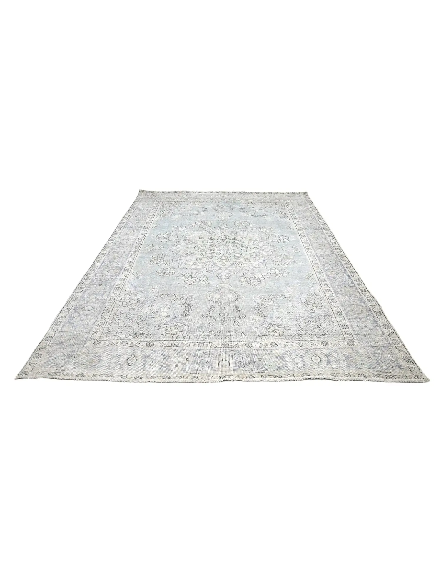 Persian Vintage    <br/>279 x 204 cm