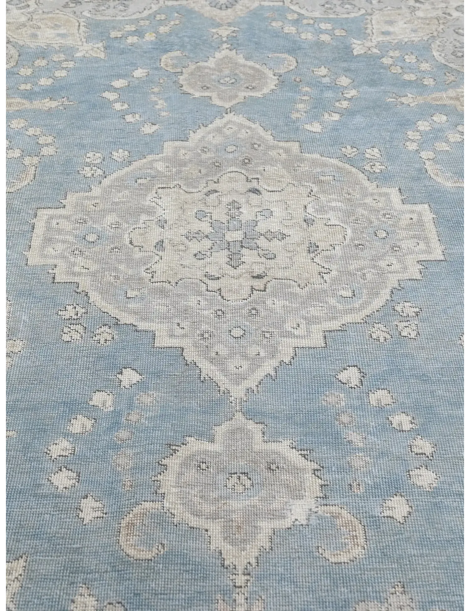 Persian Vintage    <br/>278 x 201 cm