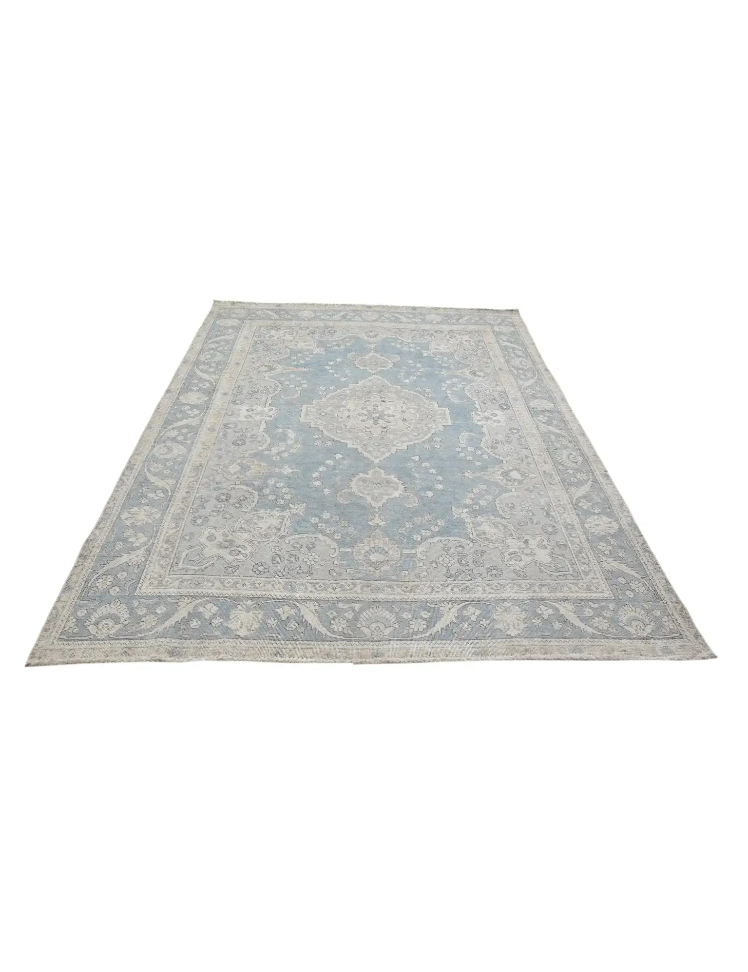Persian Vintage    <br/>278 x 201 cm