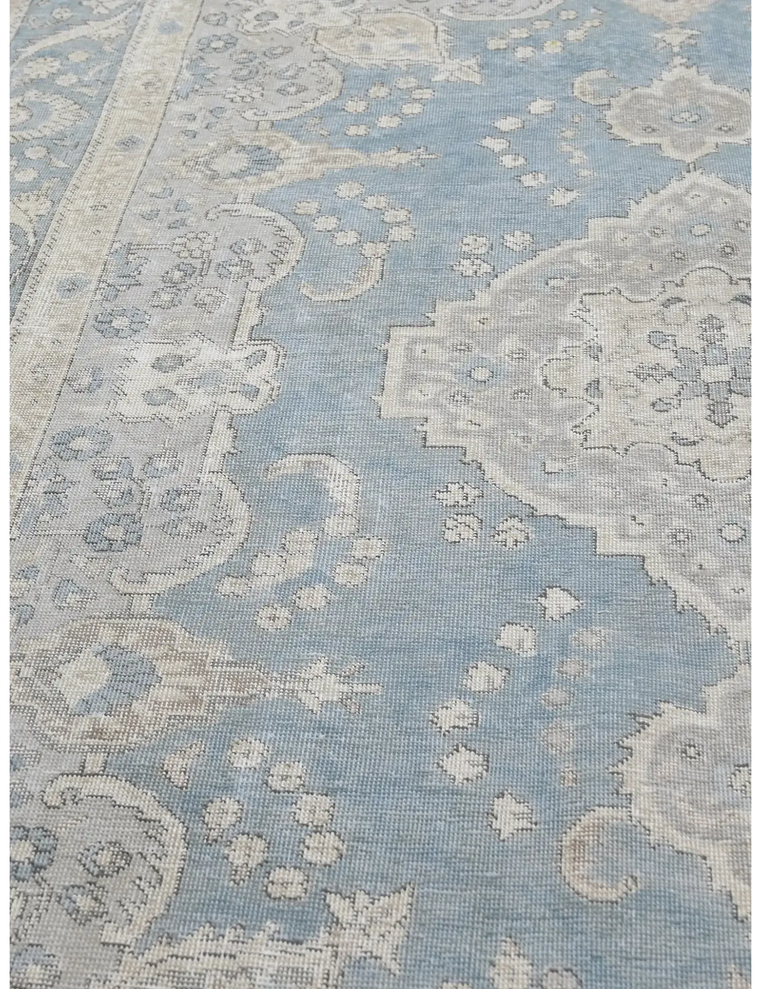 Persian Vintage    <br/>278 x 201 cm