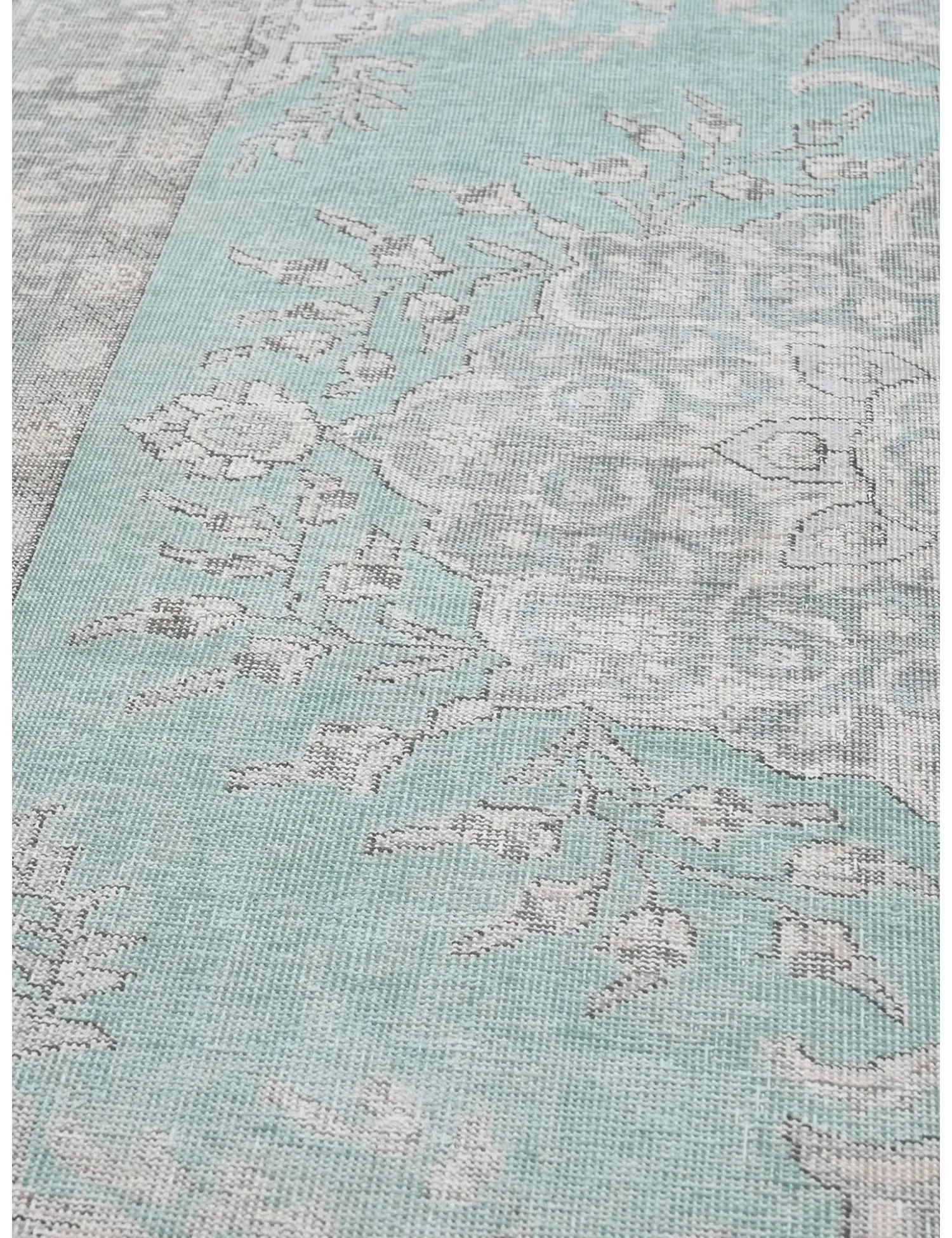 Persian Vintage    <br/>279 x 198 cm
