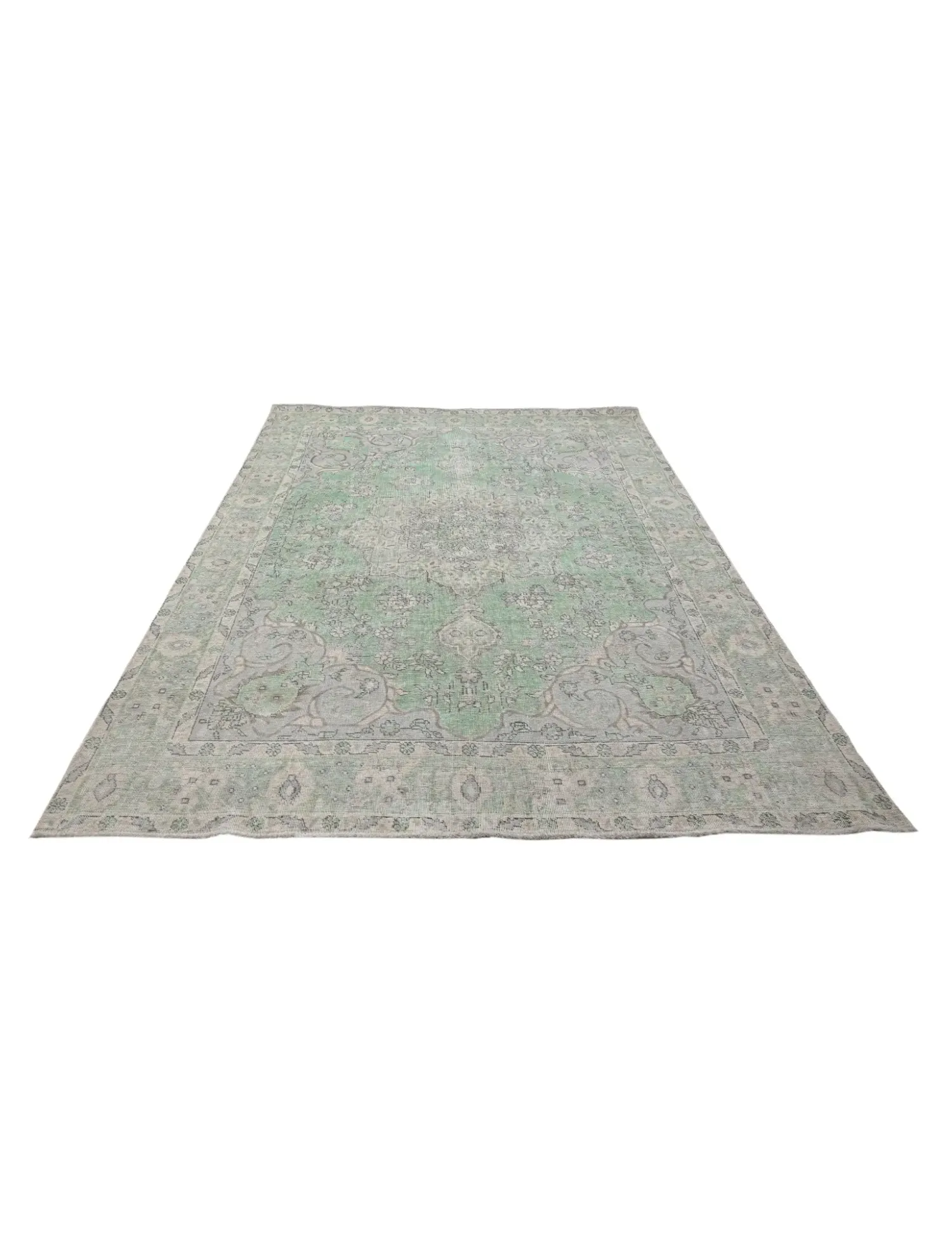 Persian Vintage    <br/>275 x 201 cm