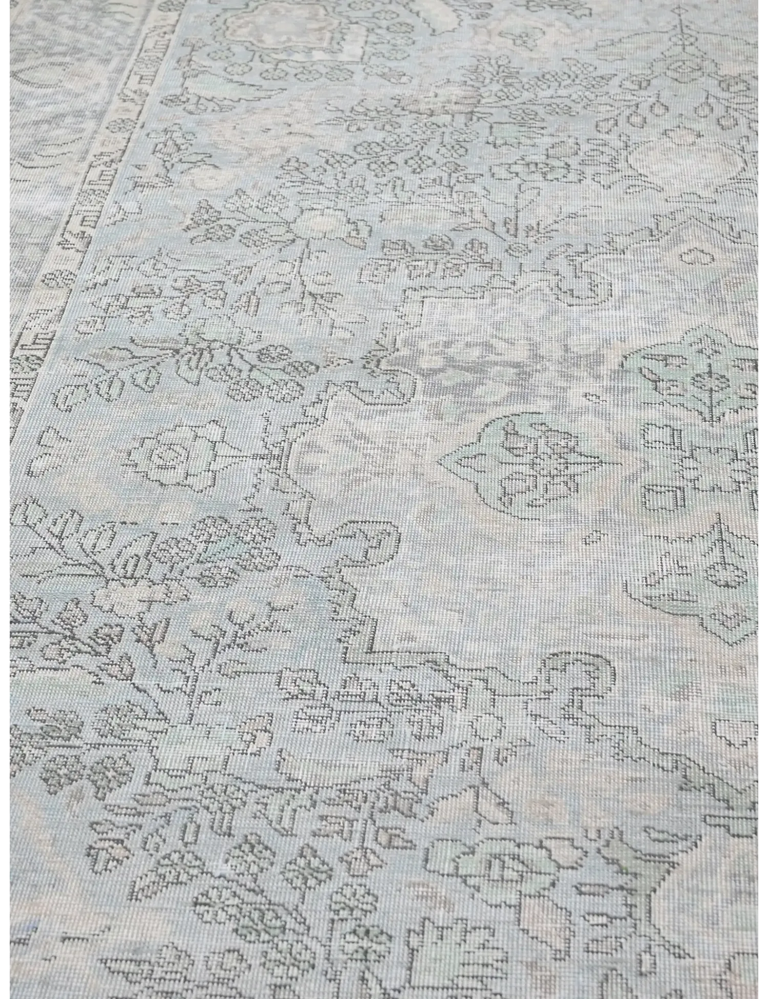 Persian Vintage    <br/>272 x 199 cm