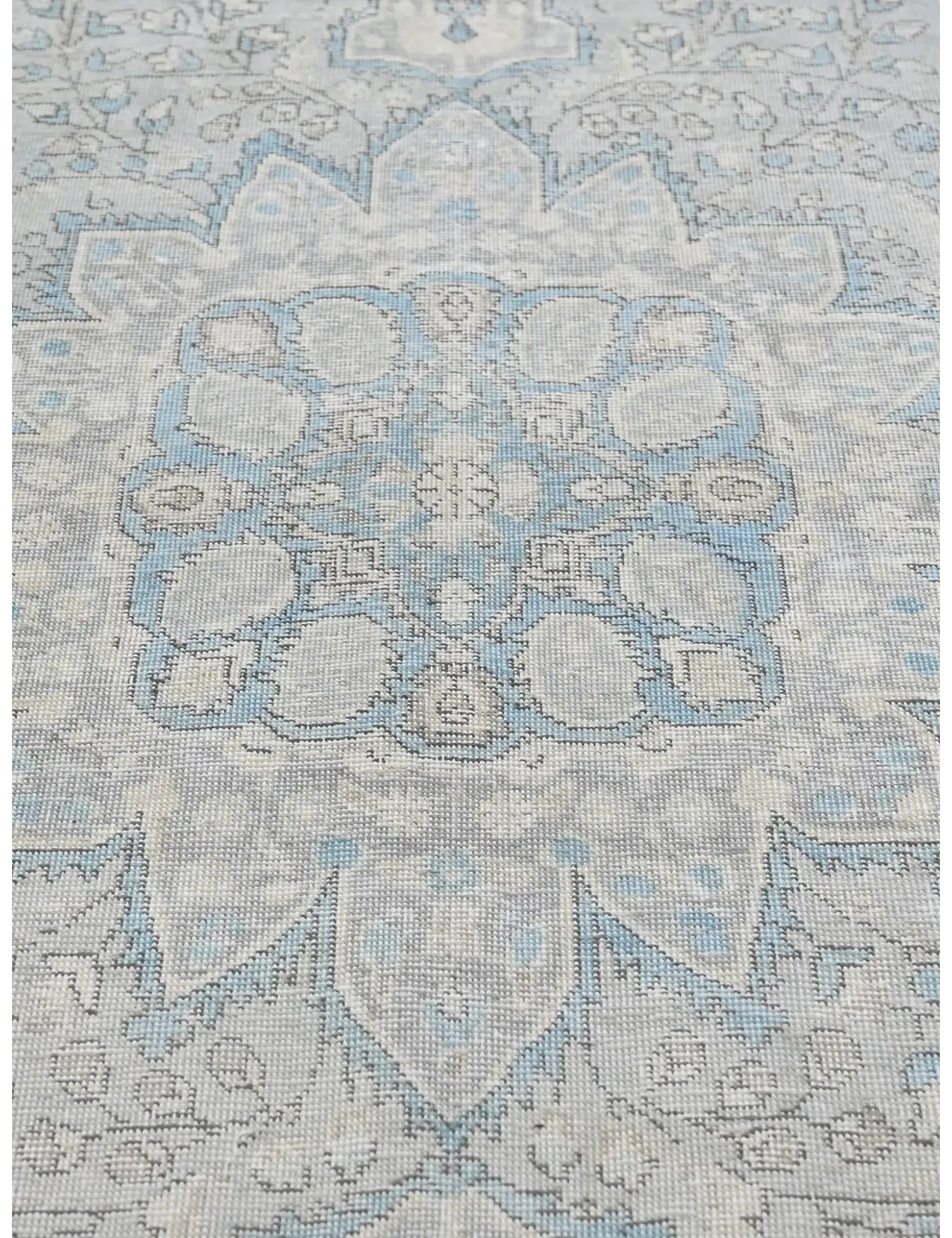 Persian Vintage    <br/>291 x 191 cm