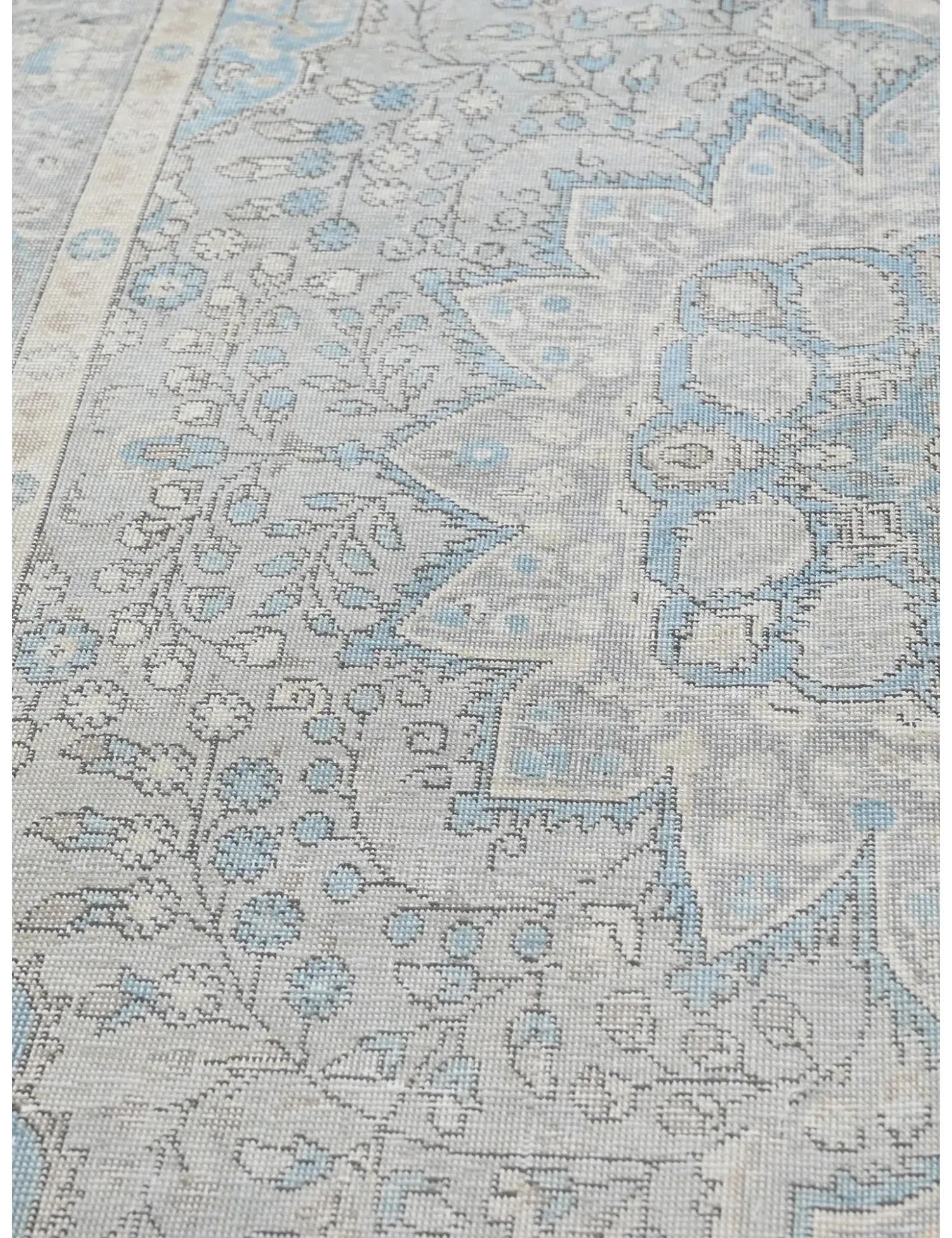 Persian Vintage    <br/>291 x 191 cm