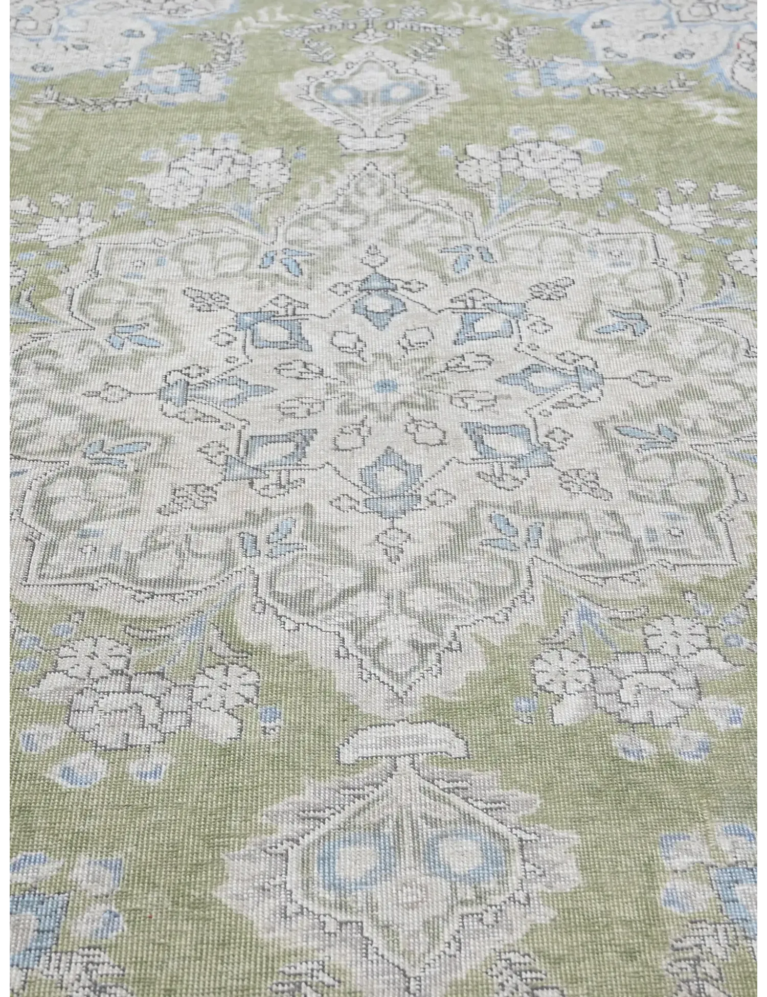 Persian Vintage    <br/>275 x 199 cm