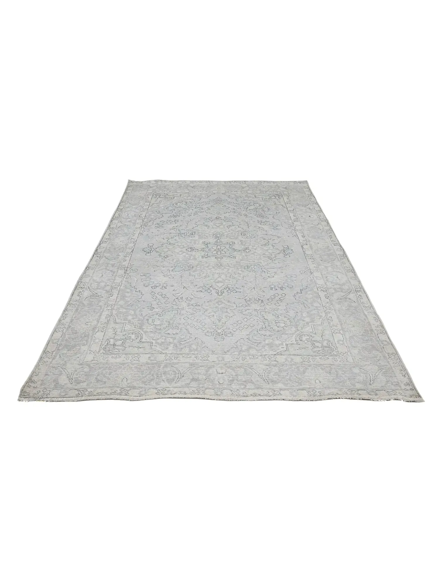 Persian Vintage    <br/>275 x 190 cm