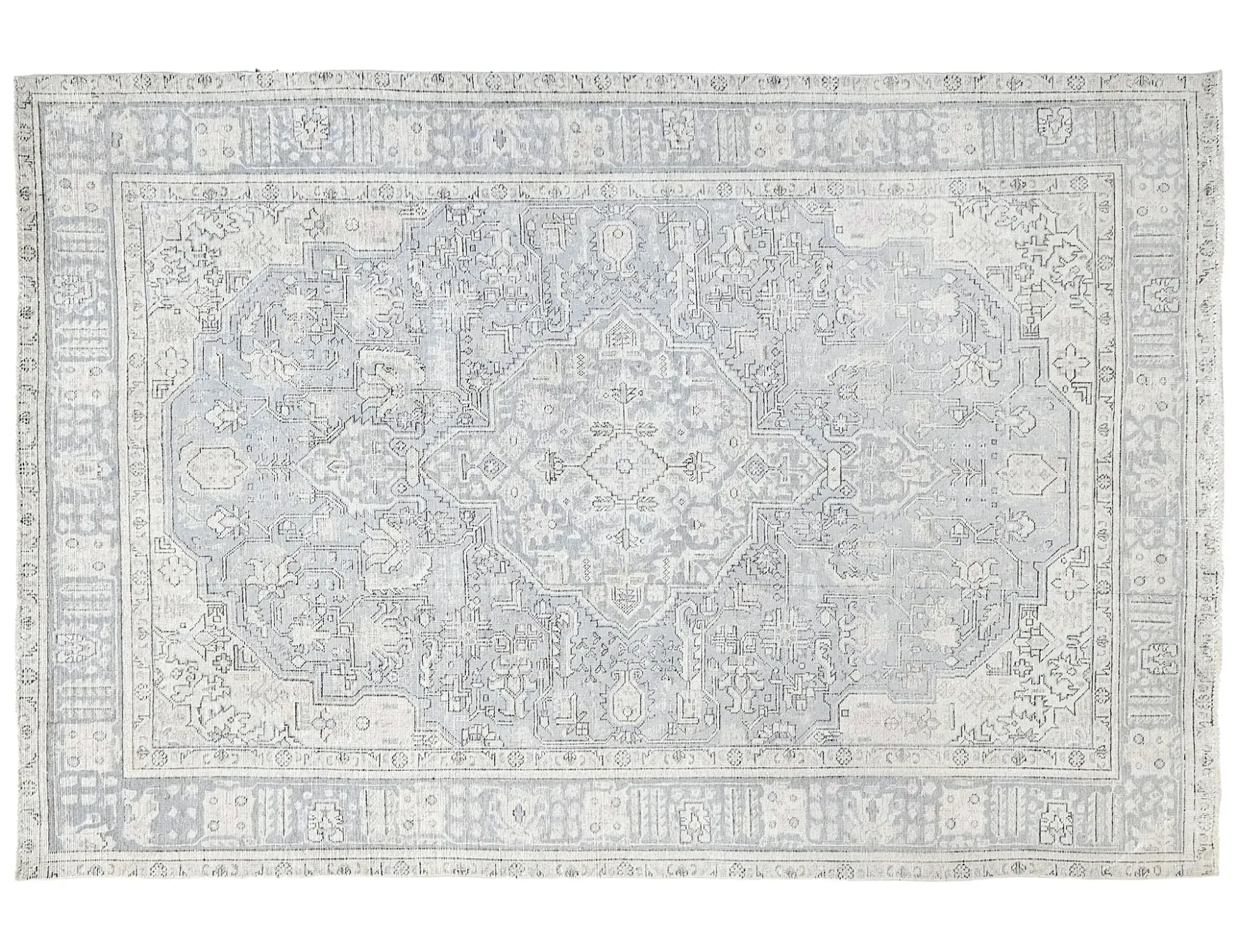 Persian Vintage    <br/>287 x 192 cm