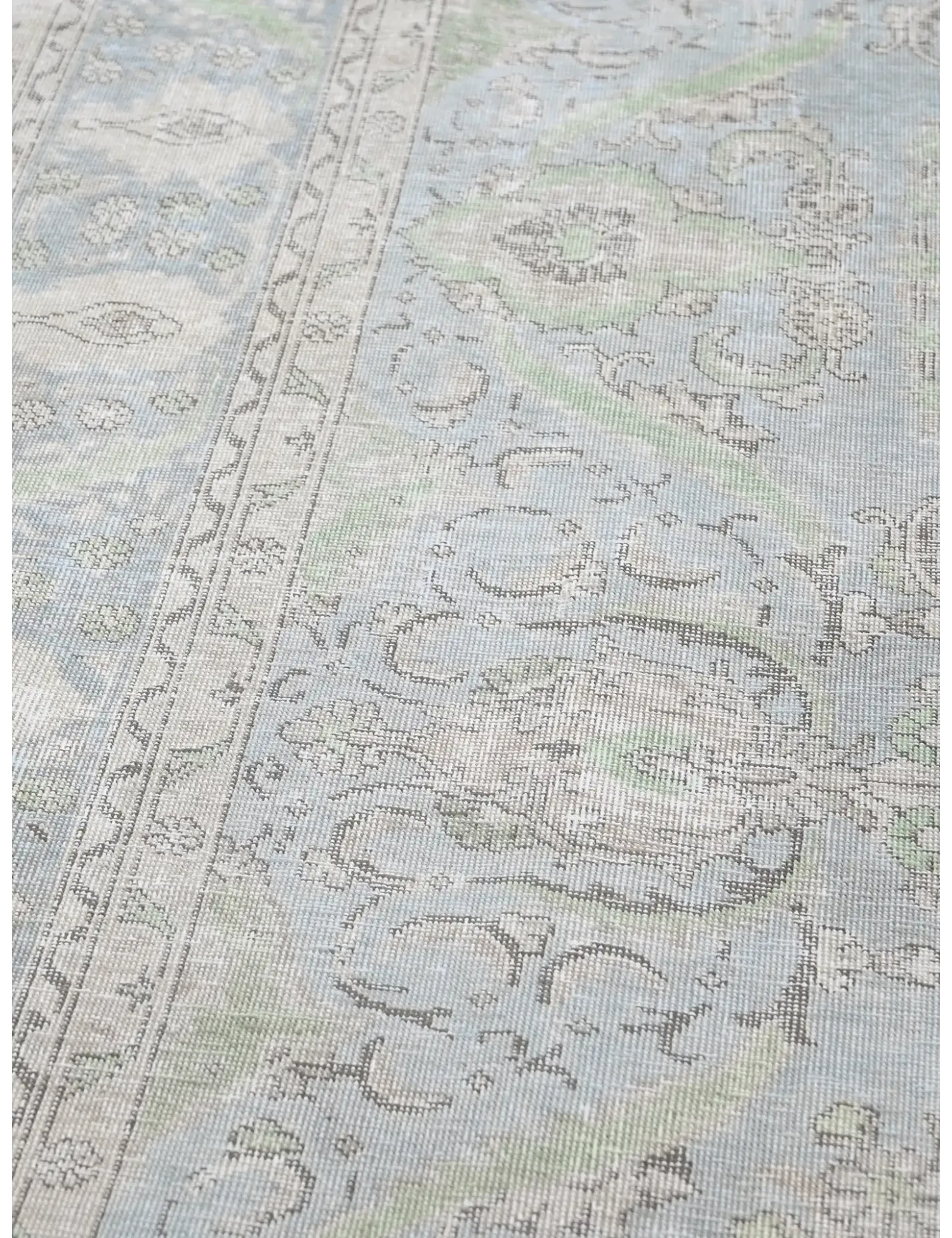 Persian Vintage    <br/>317 x 220 cm