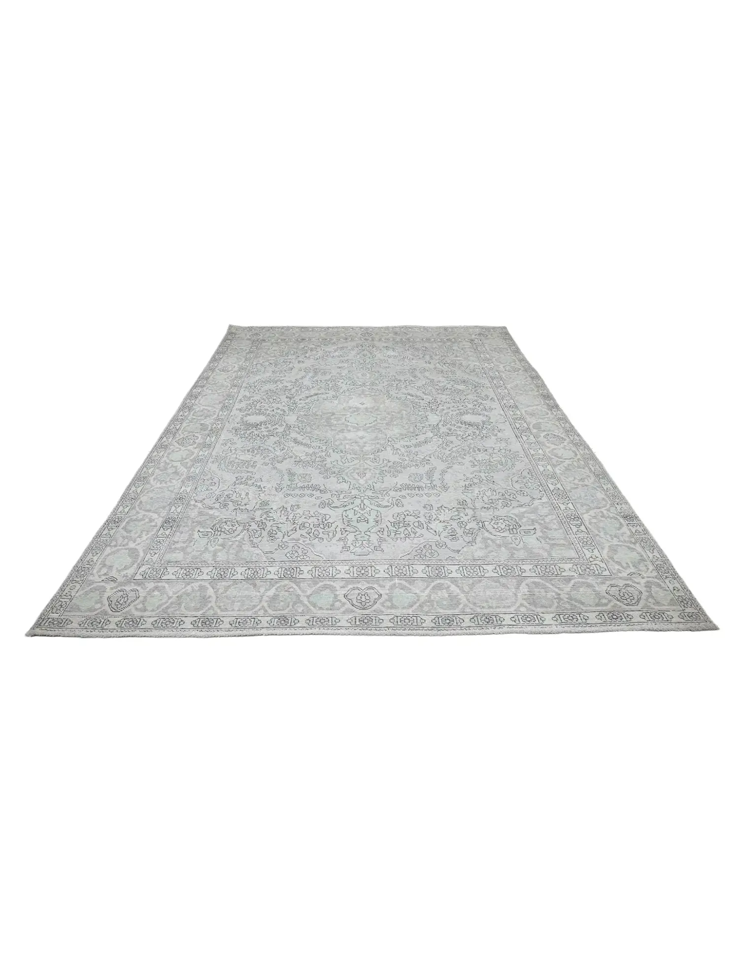 Persian Vintage    <br/>335 x 239 cm