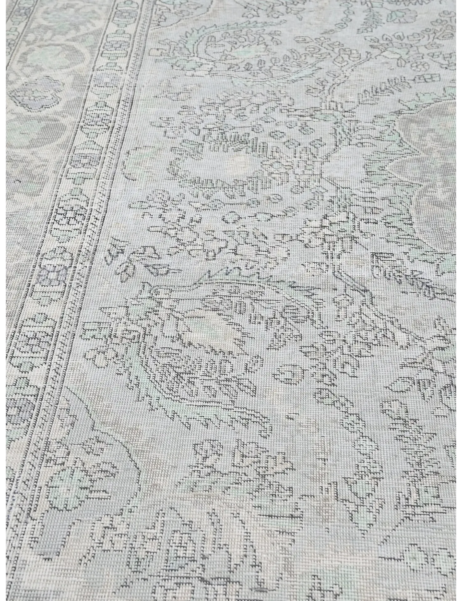 Persian Vintage    <br/>335 x 239 cm