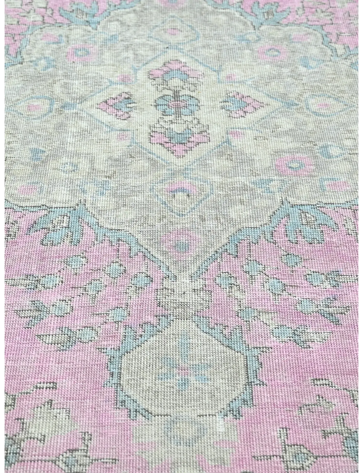 Persian Vintage    <br/>283 x 196 cm