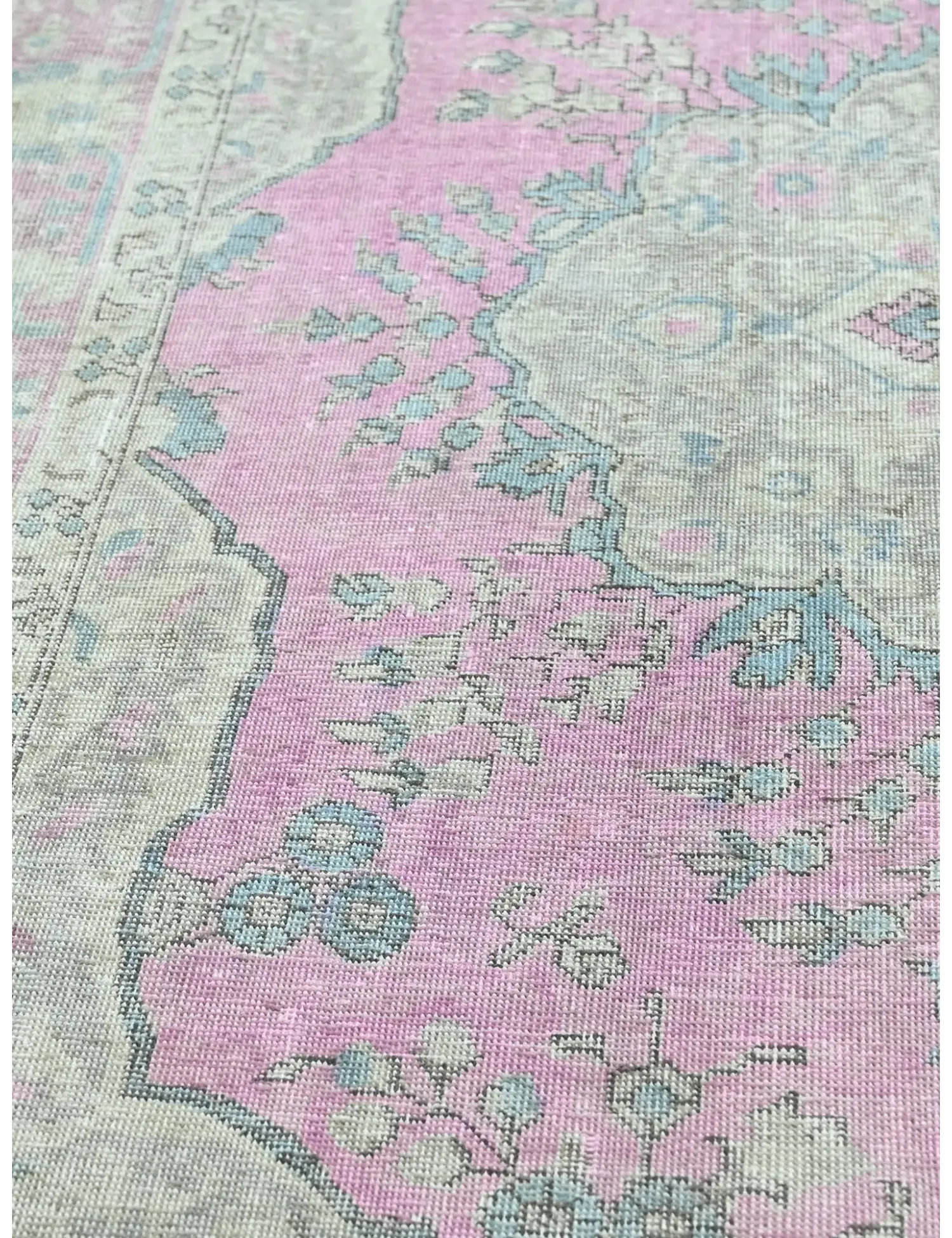 Persian Vintage    <br/>283 x 196 cm