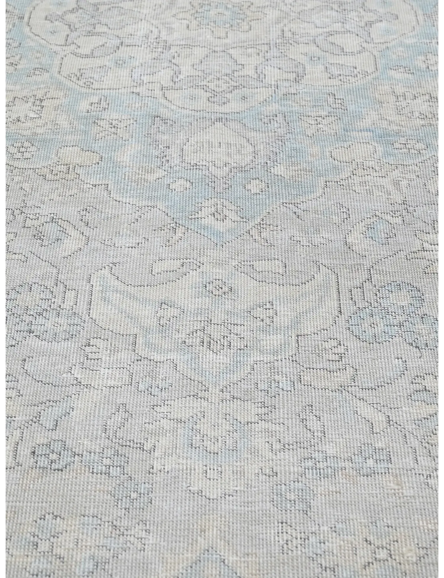 Persian Vintage    <br/>365 x 294 cm