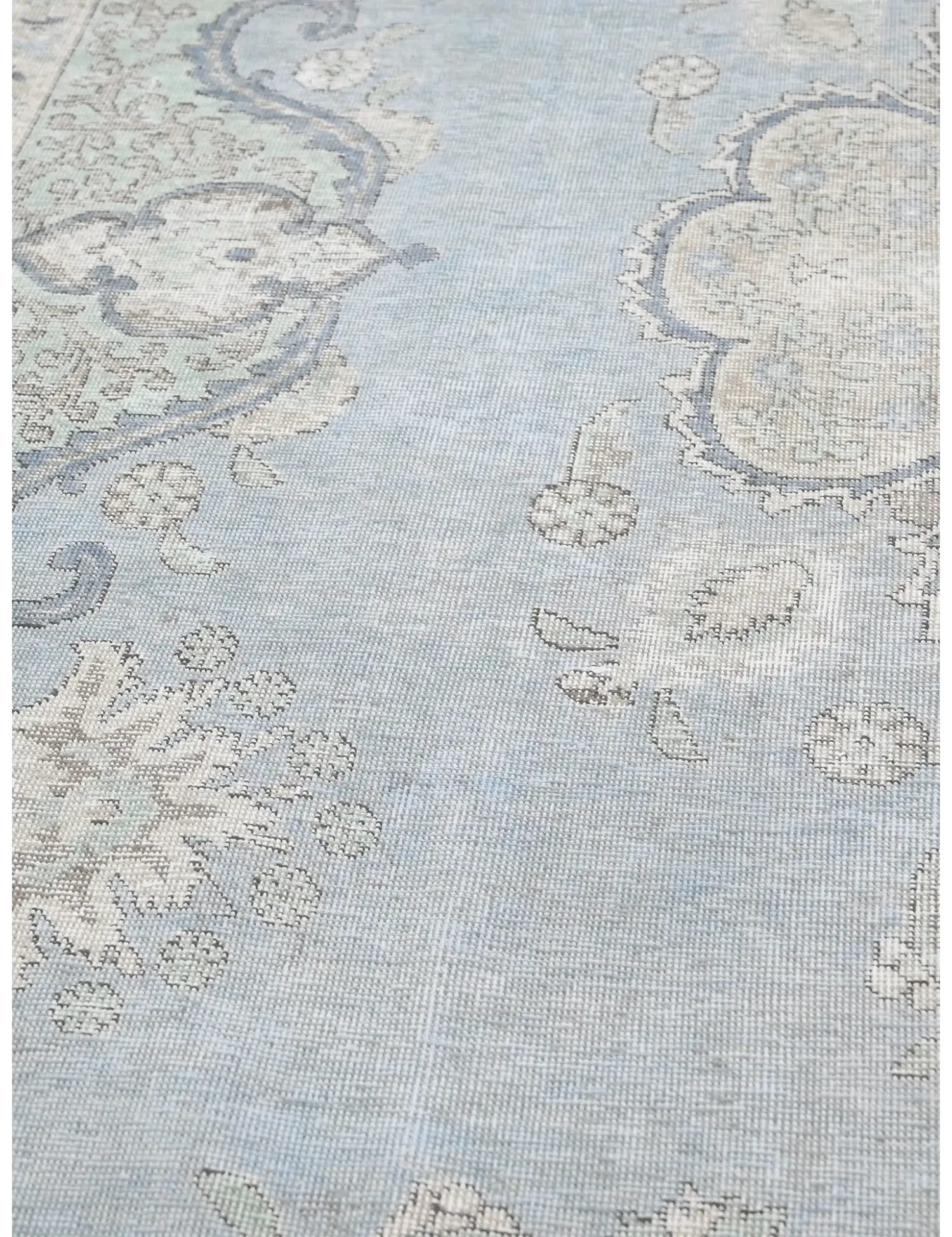 Persian Vintage    <br/>326 x 223 cm