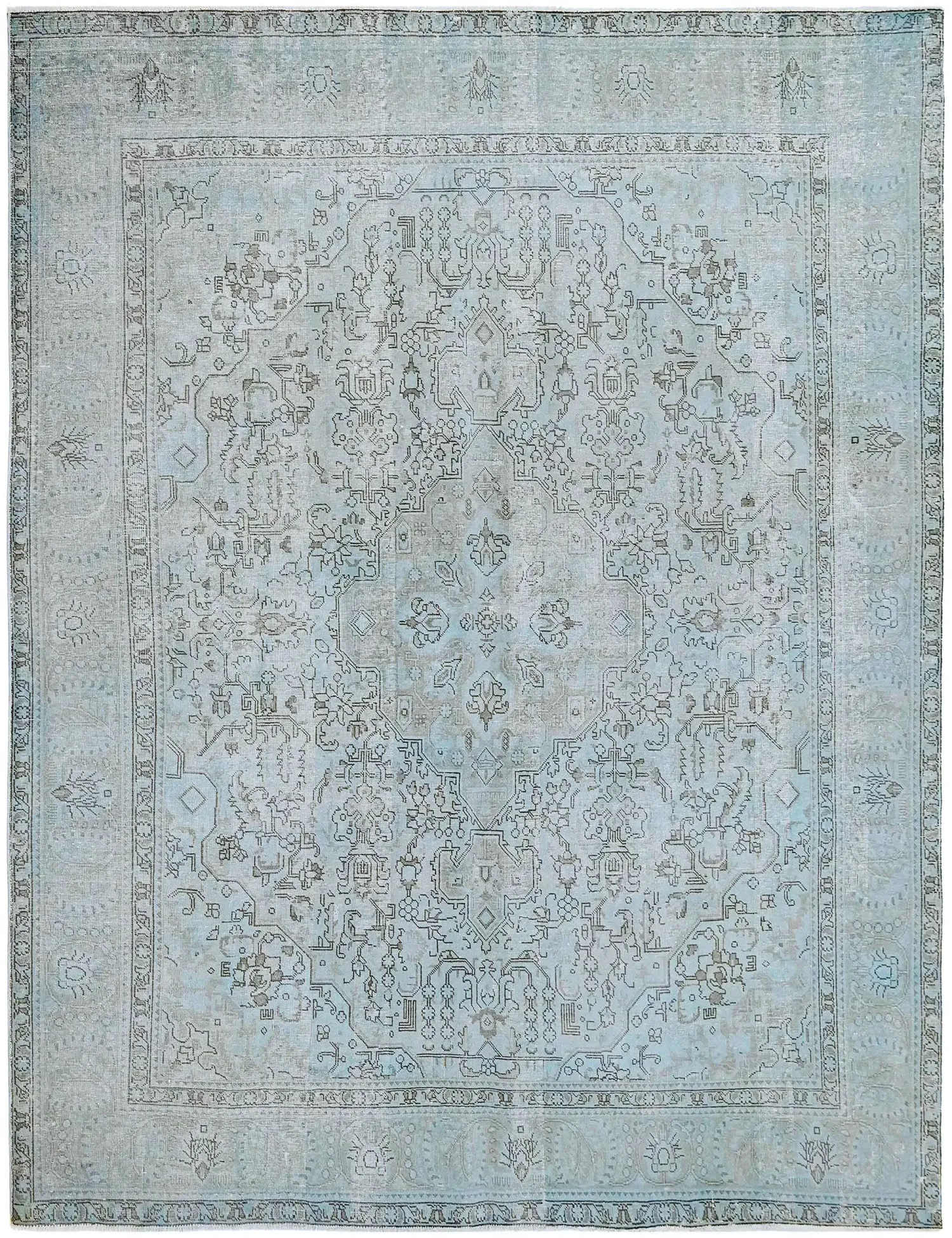 Persian Vintage    <br/>291 x 241 cm