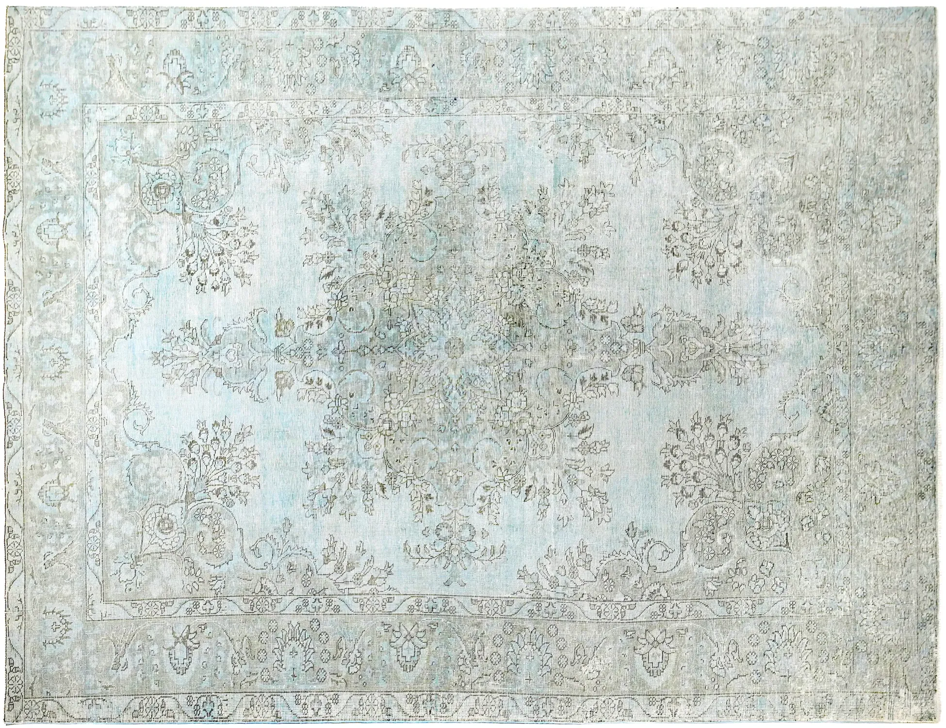 Persian Vintage    <br/>342 x 235 cm