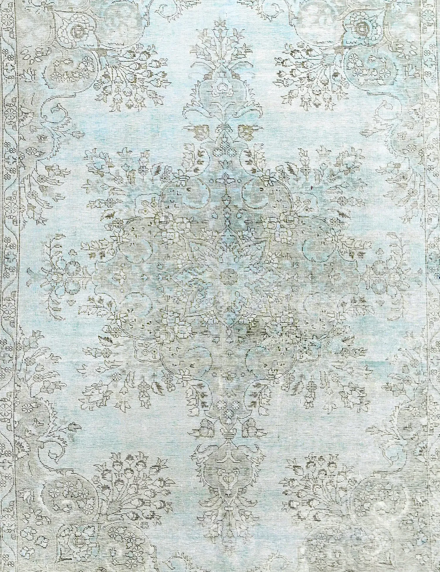 Persian Vintage    <br/>342 x 235 cm
