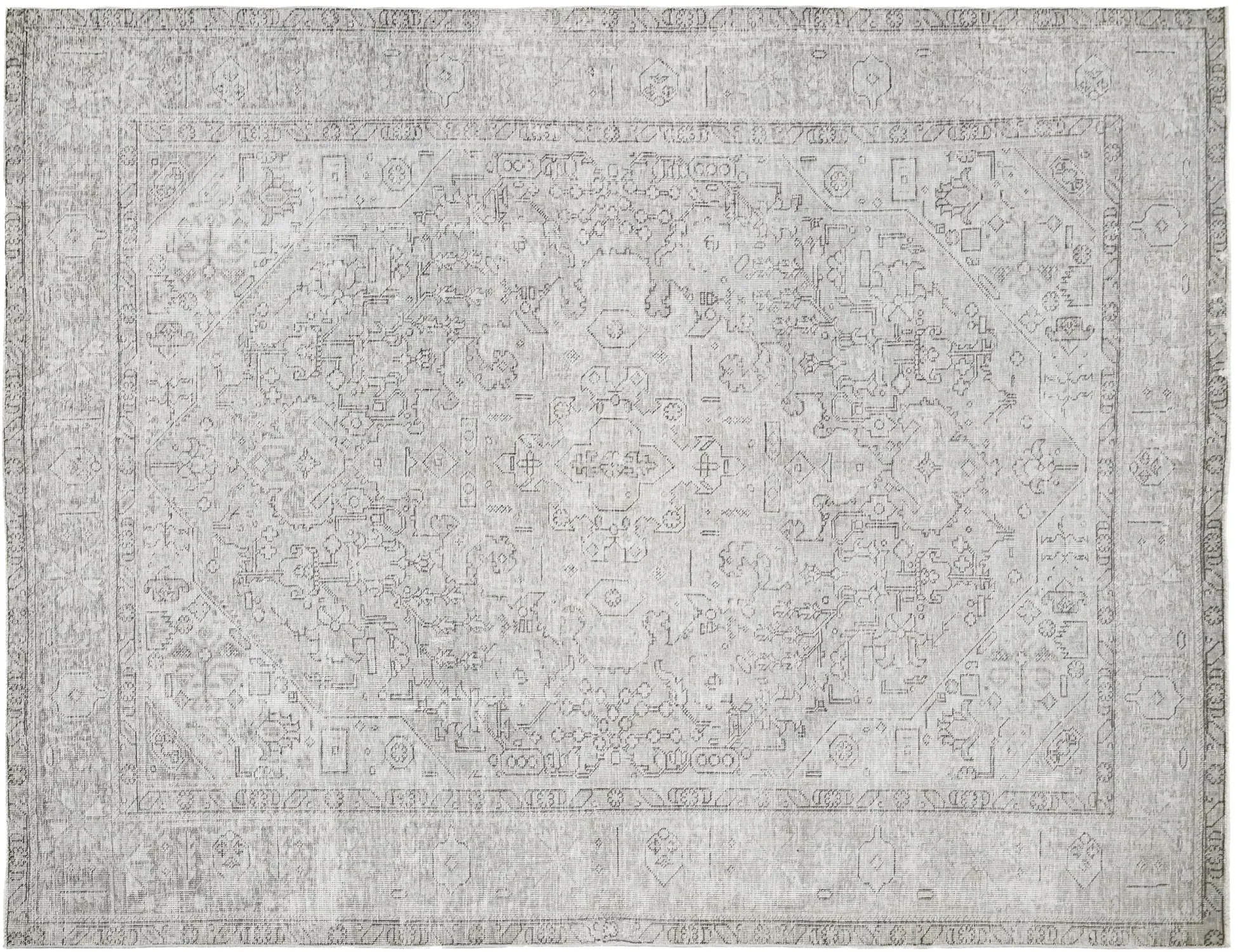 Persian Vintage    <br/>284 x 195 cm