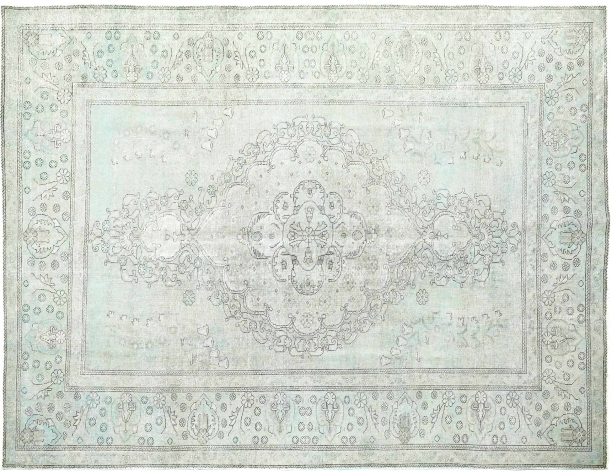 Persian Vintage    <br/>340 x 238 cm