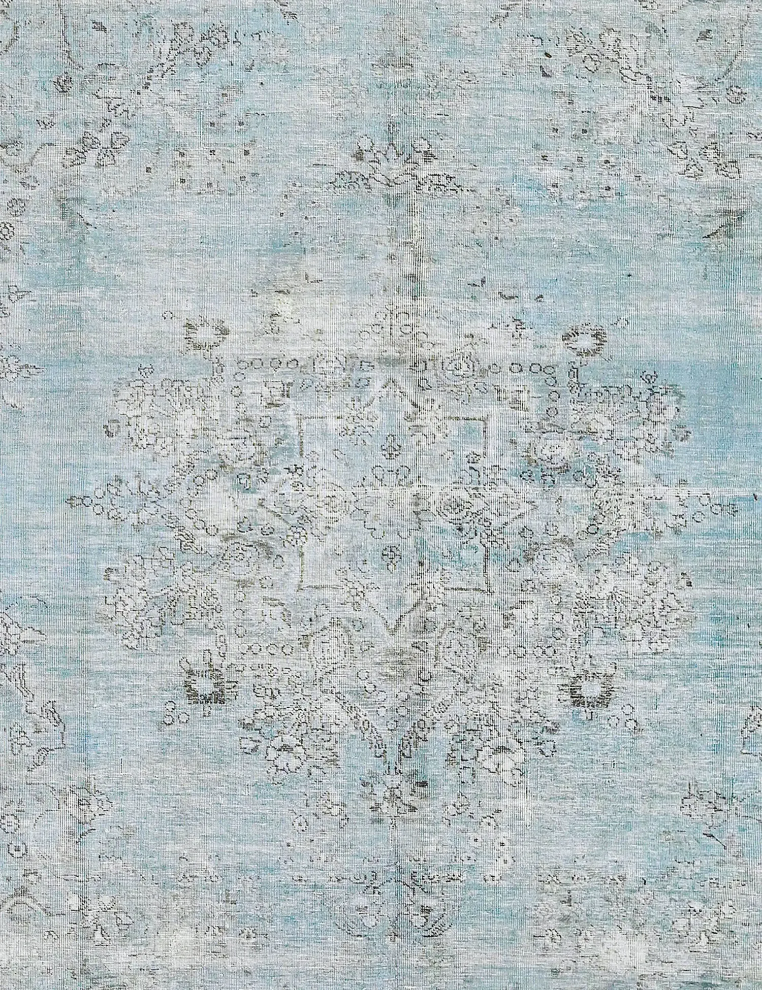 Persian Vintage    <br/>327 x 256 cm