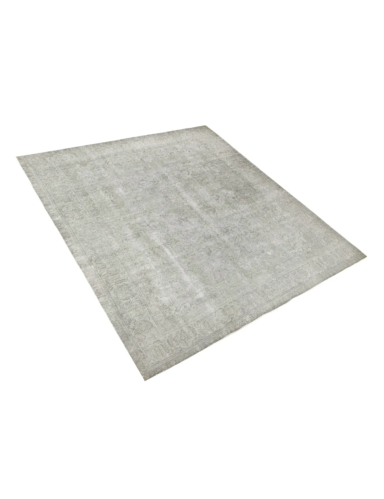 Persian Vintage    <br/>330 x 267 cm
