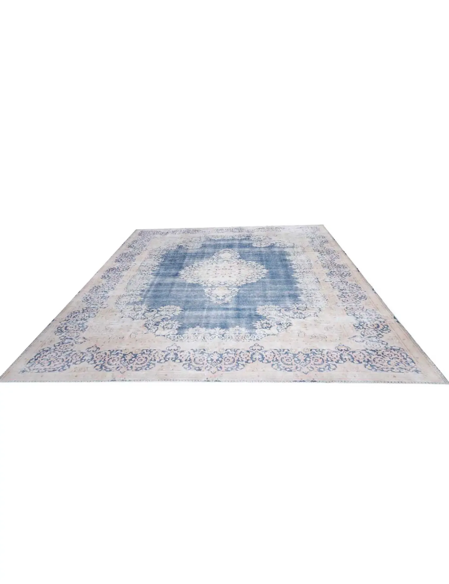 Persian Vintage    <br/>399 x 282 cm