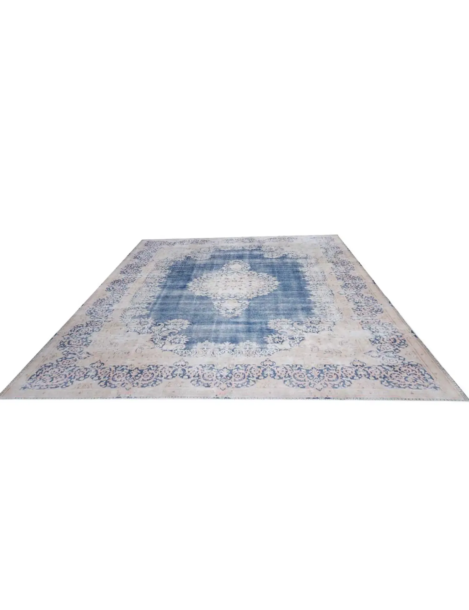 Persian Vintage    <br/>399 x 282 cm