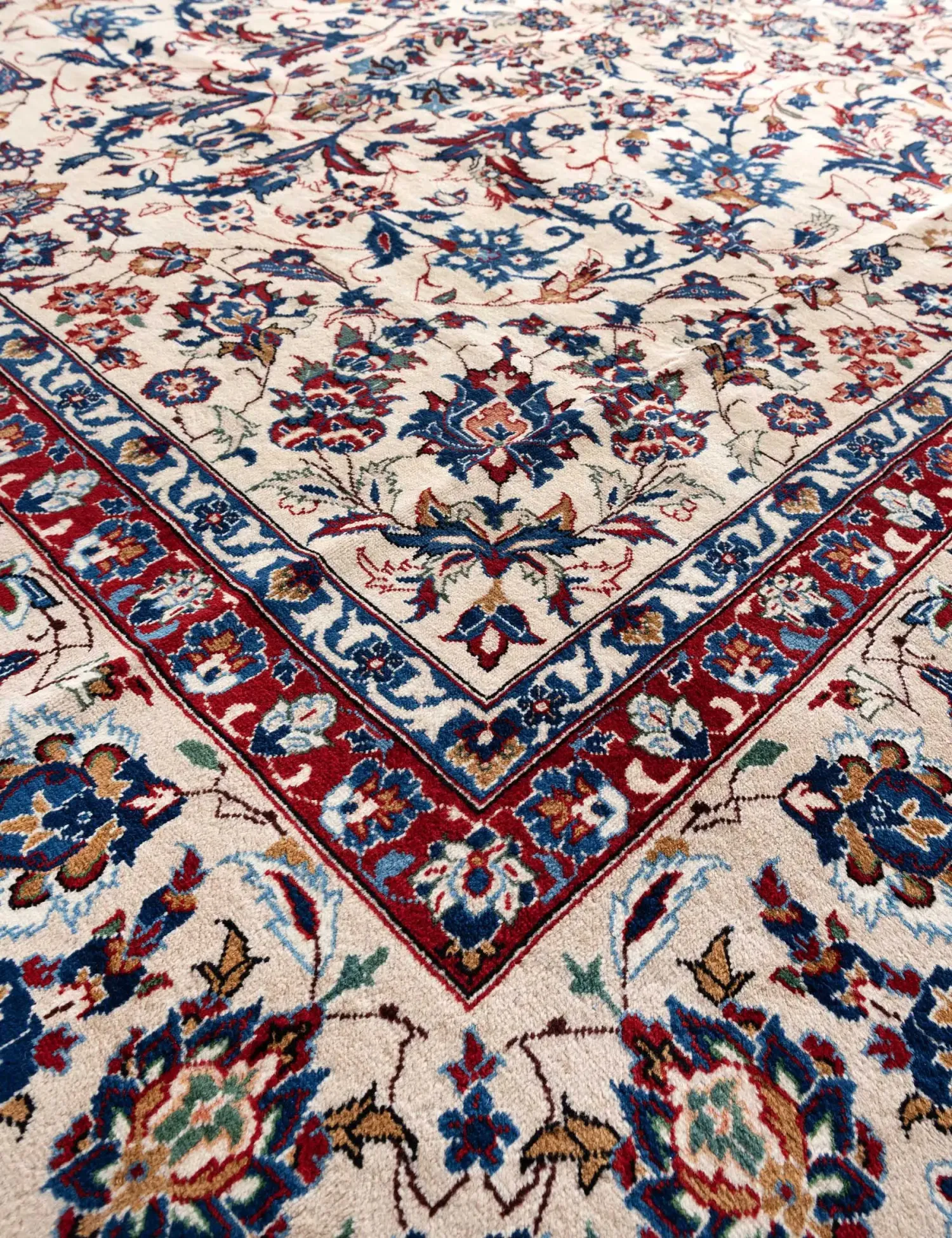 Mashad  <br/>406 x 291 cm