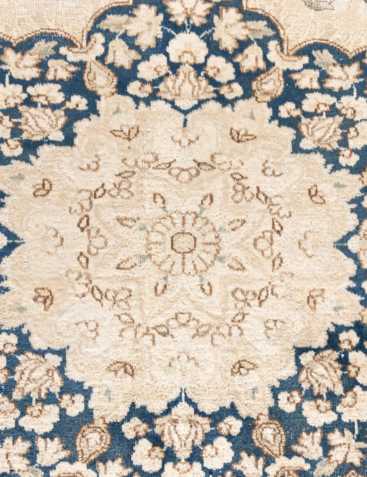 Persian Vintage    <br/>390 x 295 cm