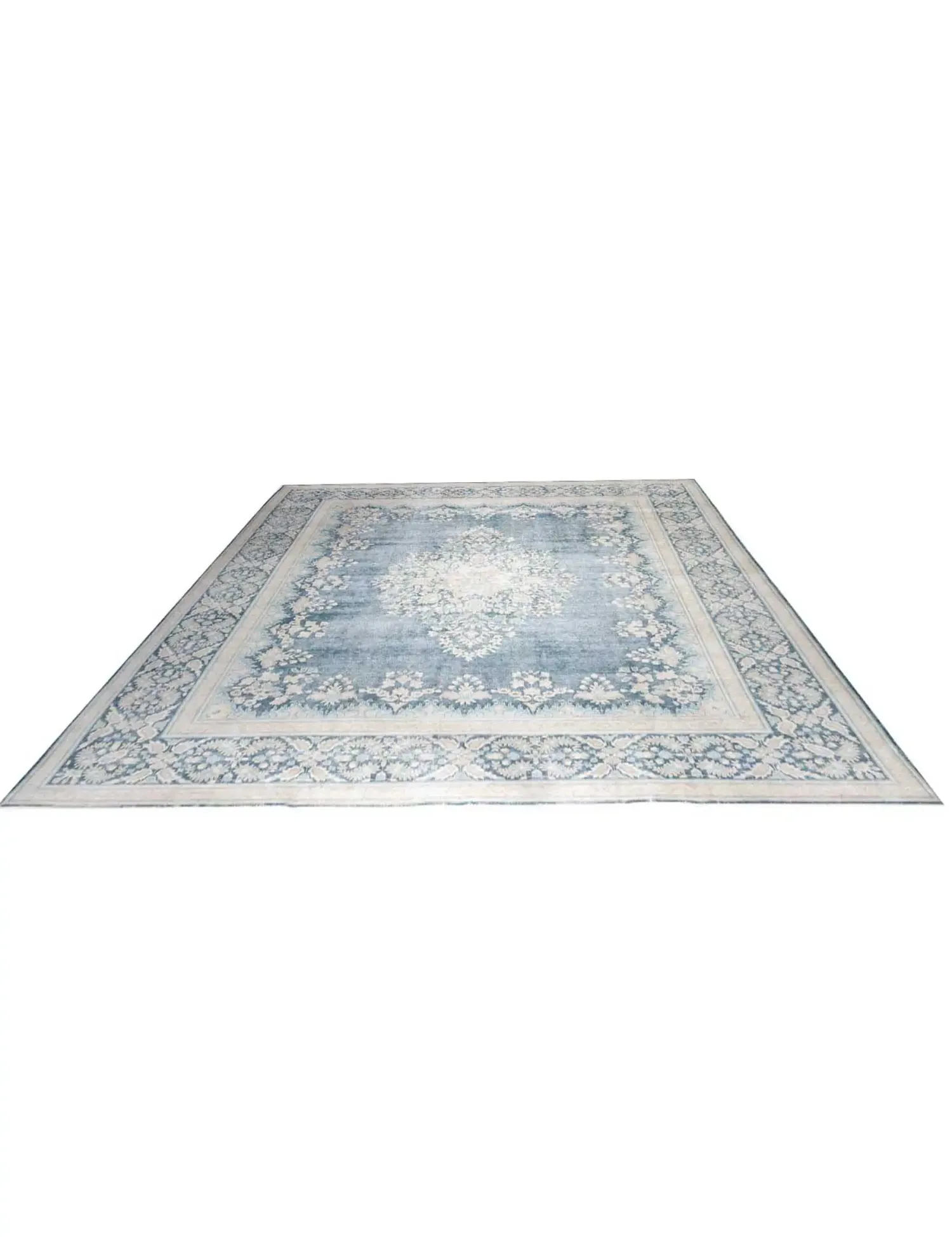 Persian Vintage    <br/>387 x 297 cm
