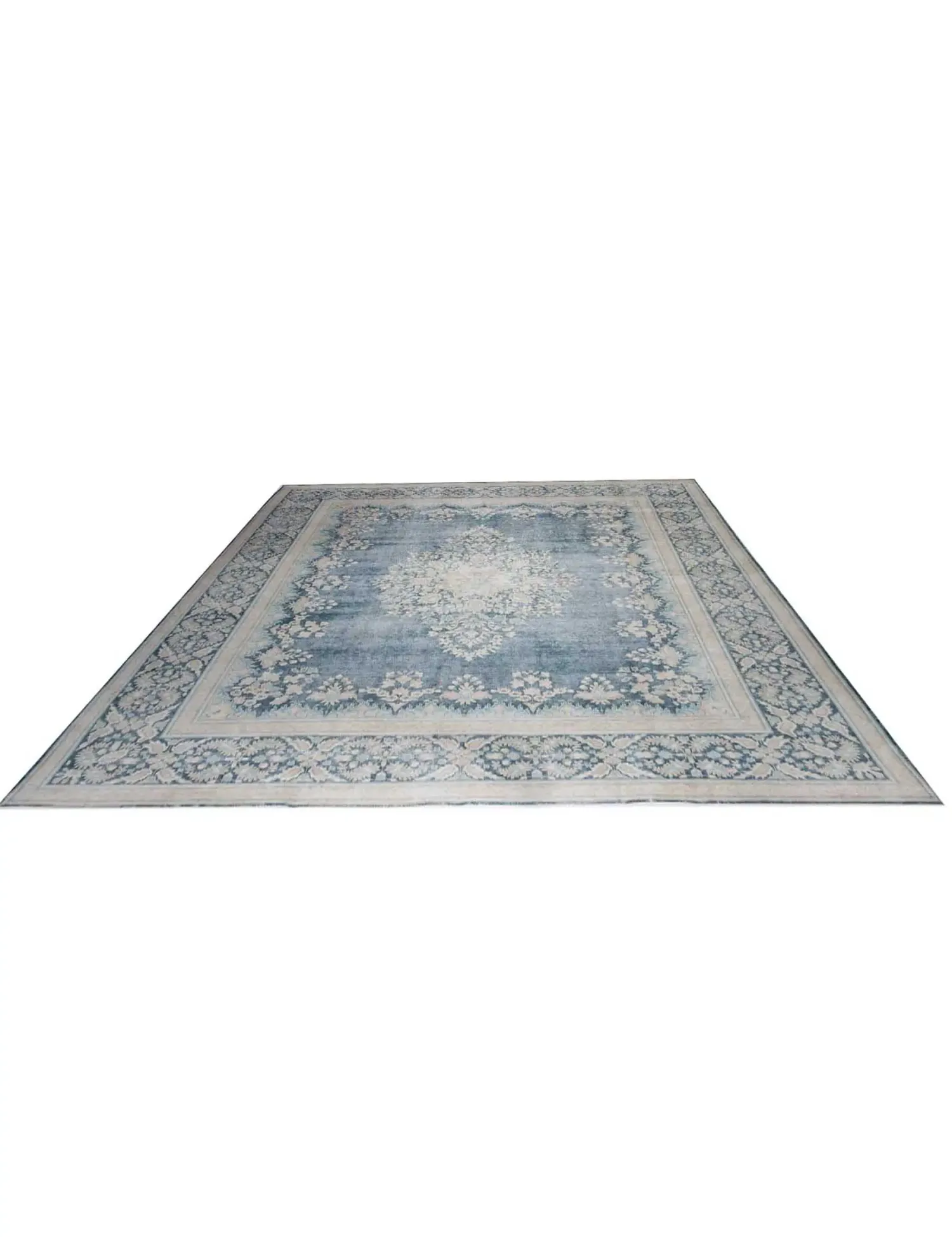 Persian Vintage    <br/>387 x 297 cm