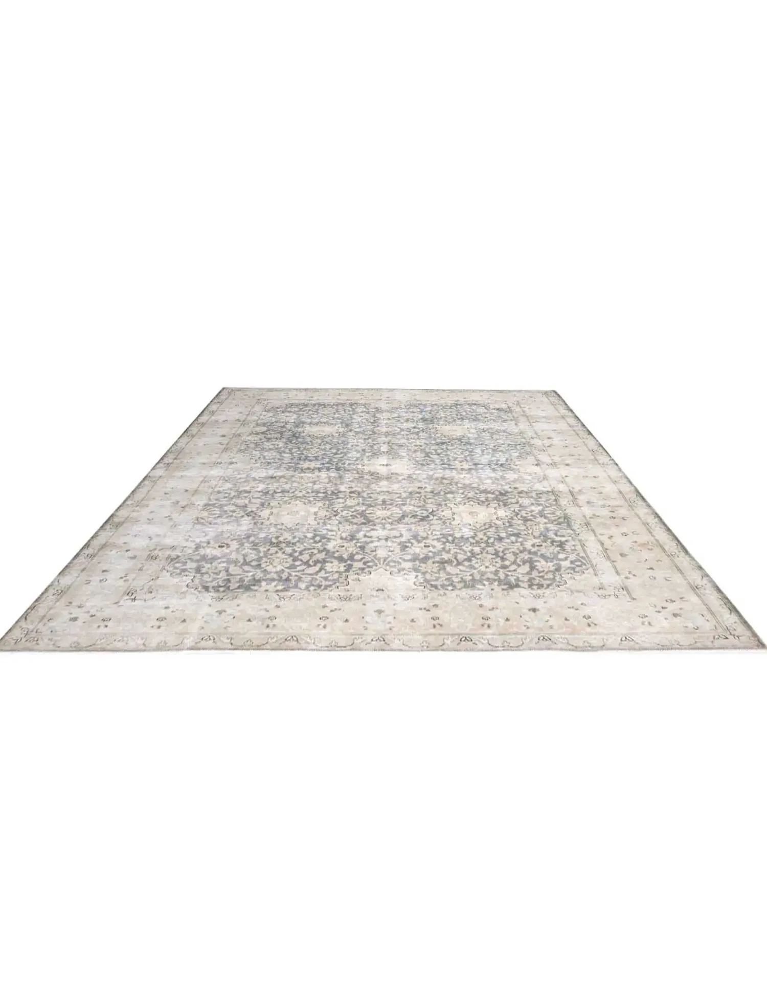 Persian Vintage    <br/>292 x 206 cm