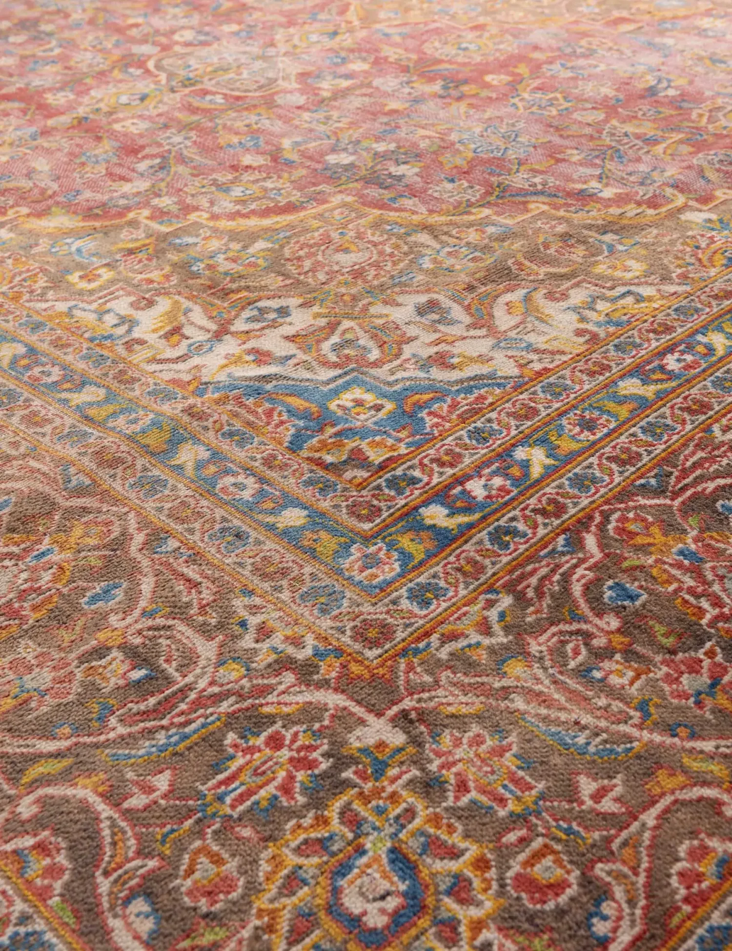 Kerman Patina  <br/>386 x 289 cm
