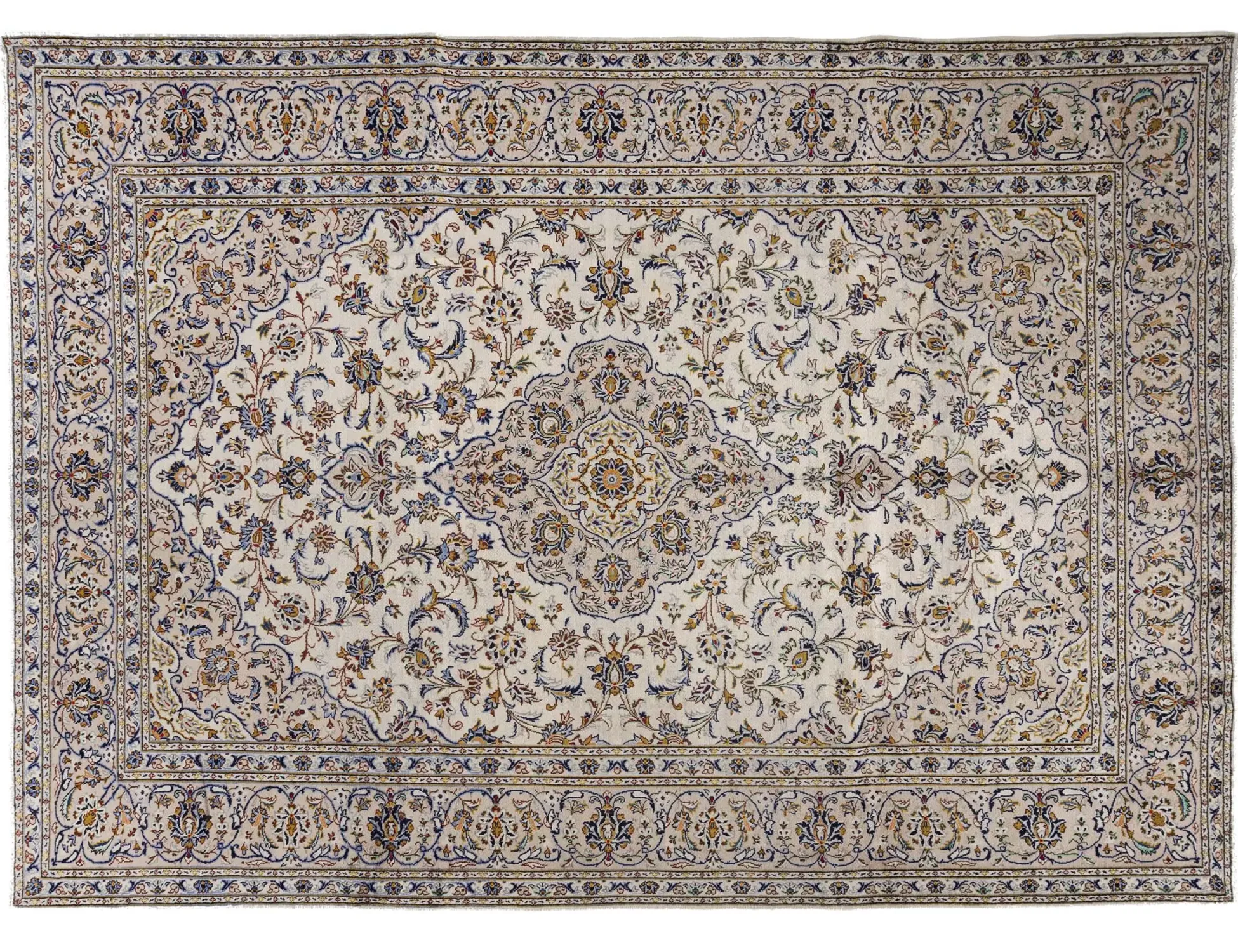 Ardakan Patina  <br/>348 x 242 cm