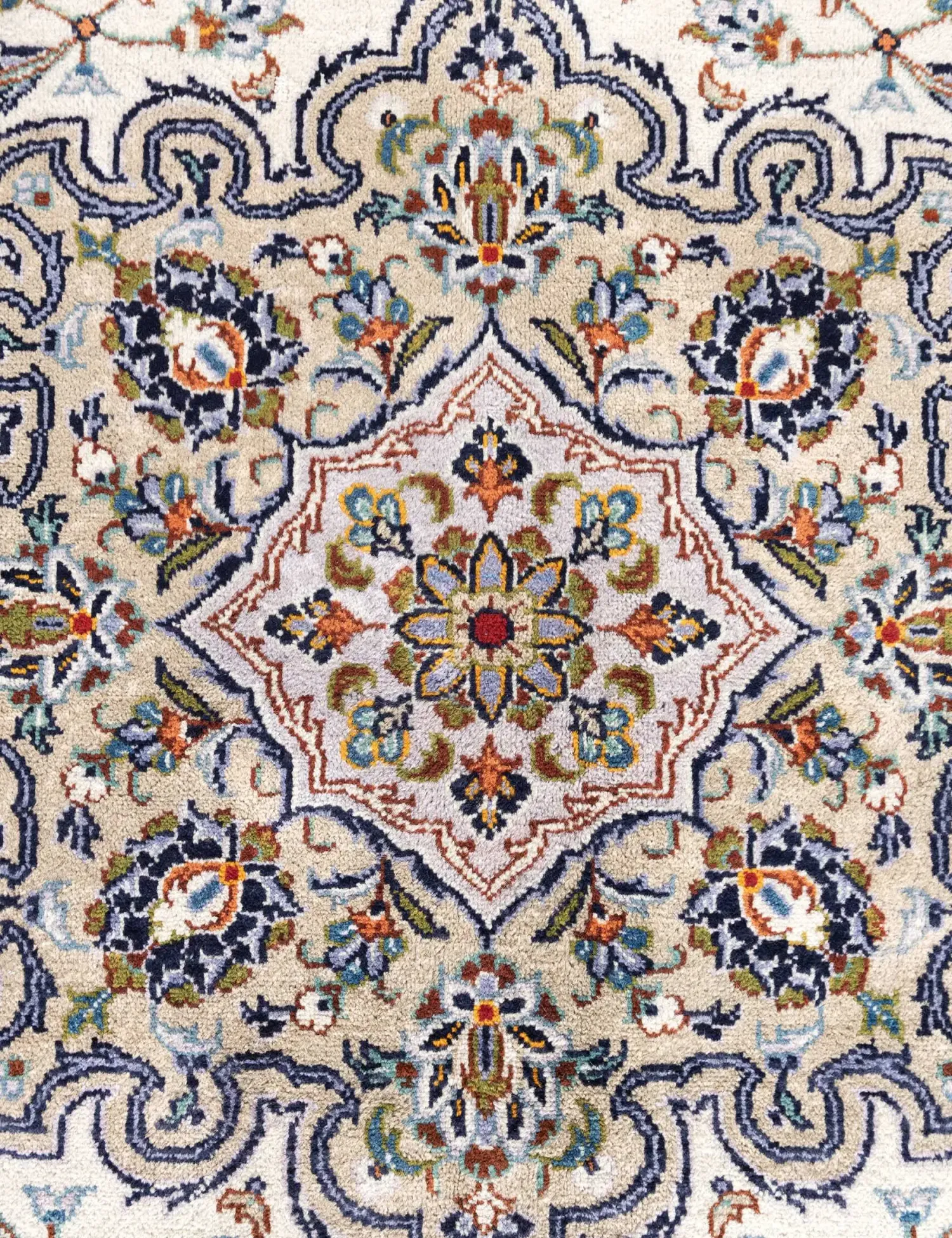 Ardakan Patina  <br/>389 x 279 cm